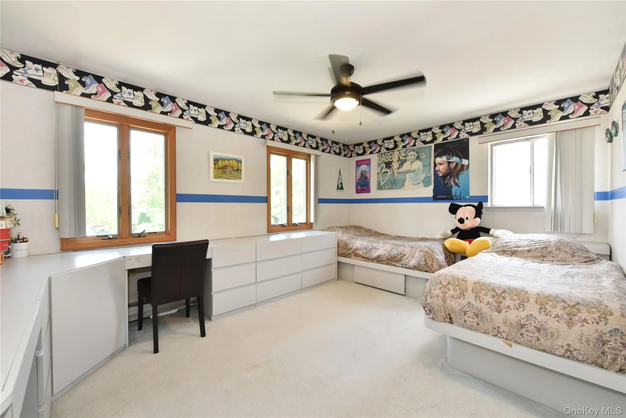 3 Joy Drive, North Hempstead, NY, 4 Bedrooms Bedrooms, 8 Rooms Rooms,2 BathroomsBathrooms,Residential,For Rent,Joy,0,1014055 3 Joy Drive, North Hempstead, NY, 4 Bedrooms Bedrooms, 8 Rooms Rooms,2 BathroomsBathrooms,Residential,For Rent,Joy,0,1014055