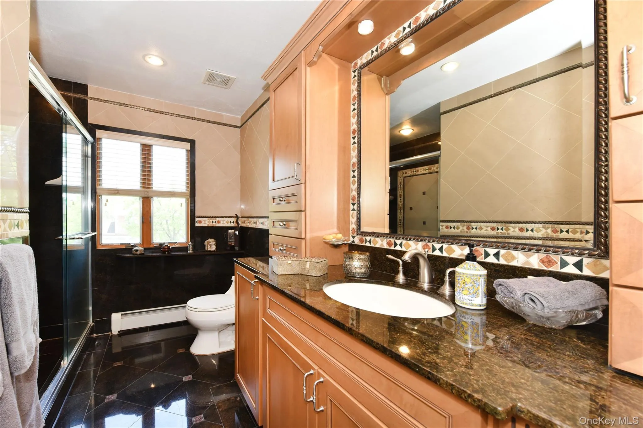 3 Joy Drive, North Hempstead, NY, 4 Bedrooms Bedrooms, 8 Rooms Rooms,2 BathroomsBathrooms,Residential,For Rent,Joy,0,1014055 3 Joy Drive, North Hempstead, NY, 4 Bedrooms Bedrooms, 8 Rooms Rooms,2 BathroomsBathrooms,Residential,For Rent,Joy,0,1014055
