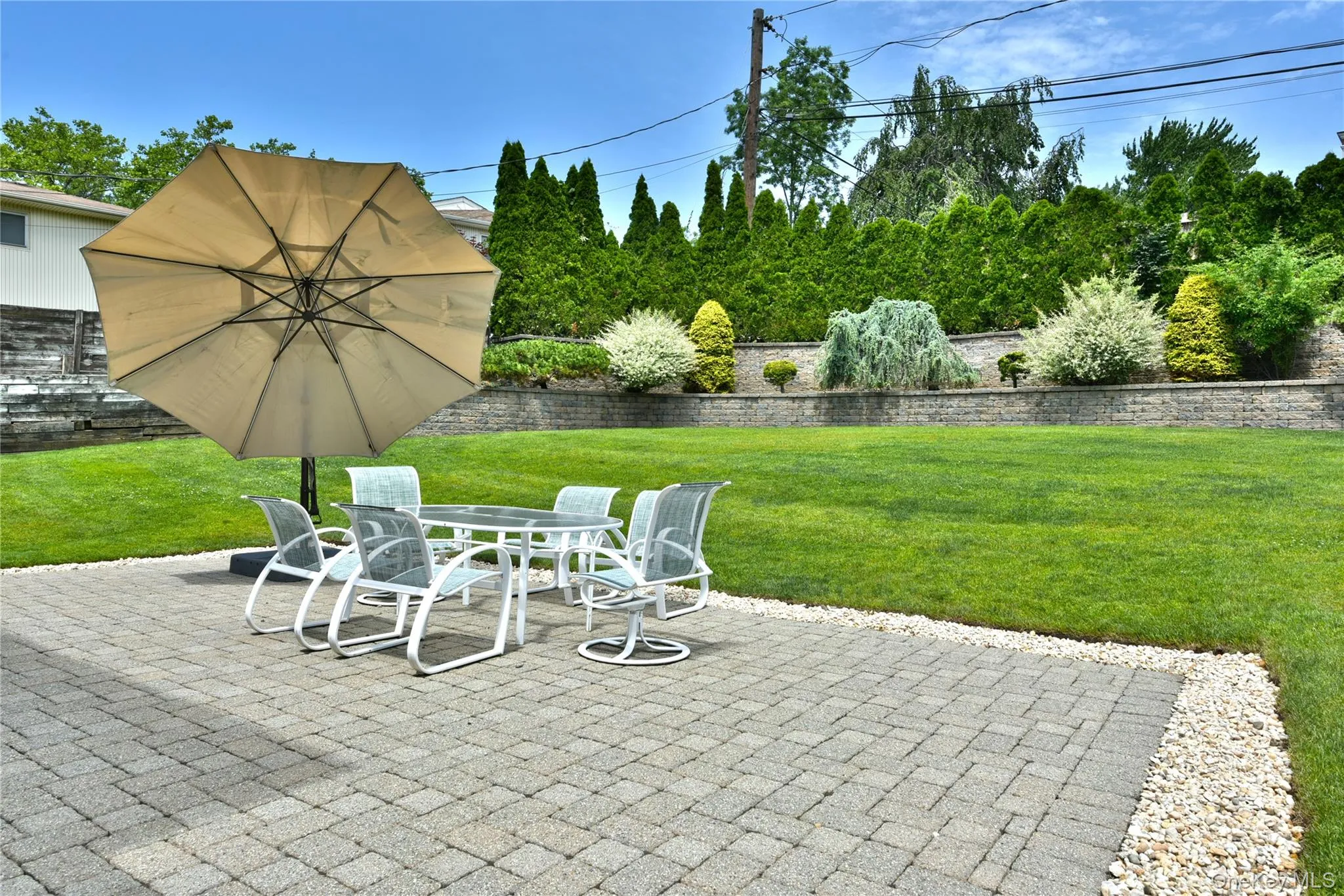 3 Joy Drive, North Hempstead, NY, 4 Bedrooms Bedrooms, 8 Rooms Rooms,2 BathroomsBathrooms,Residential,For Rent,Joy,0,1014055 3 Joy Drive, North Hempstead, NY, 4 Bedrooms Bedrooms, 8 Rooms Rooms,2 BathroomsBathrooms,Residential,For Rent,Joy,0,1014055