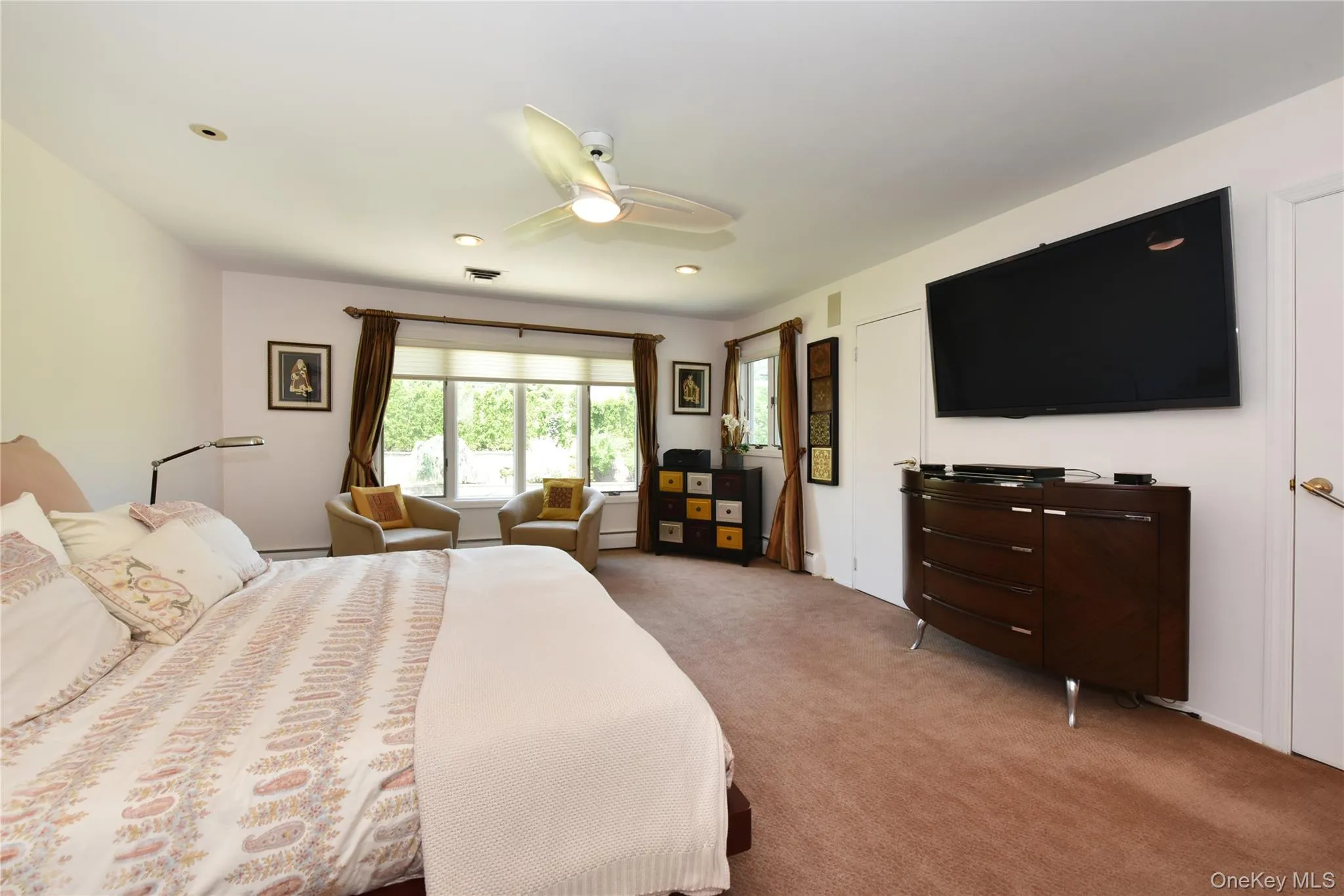 3 Joy Drive, North Hempstead, NY, 4 Bedrooms Bedrooms, 8 Rooms Rooms,2 BathroomsBathrooms,Residential,For Rent,Joy,0,1014055 3 Joy Drive, North Hempstead, NY, 4 Bedrooms Bedrooms, 8 Rooms Rooms,2 BathroomsBathrooms,Residential,For Rent,Joy,0,1014055