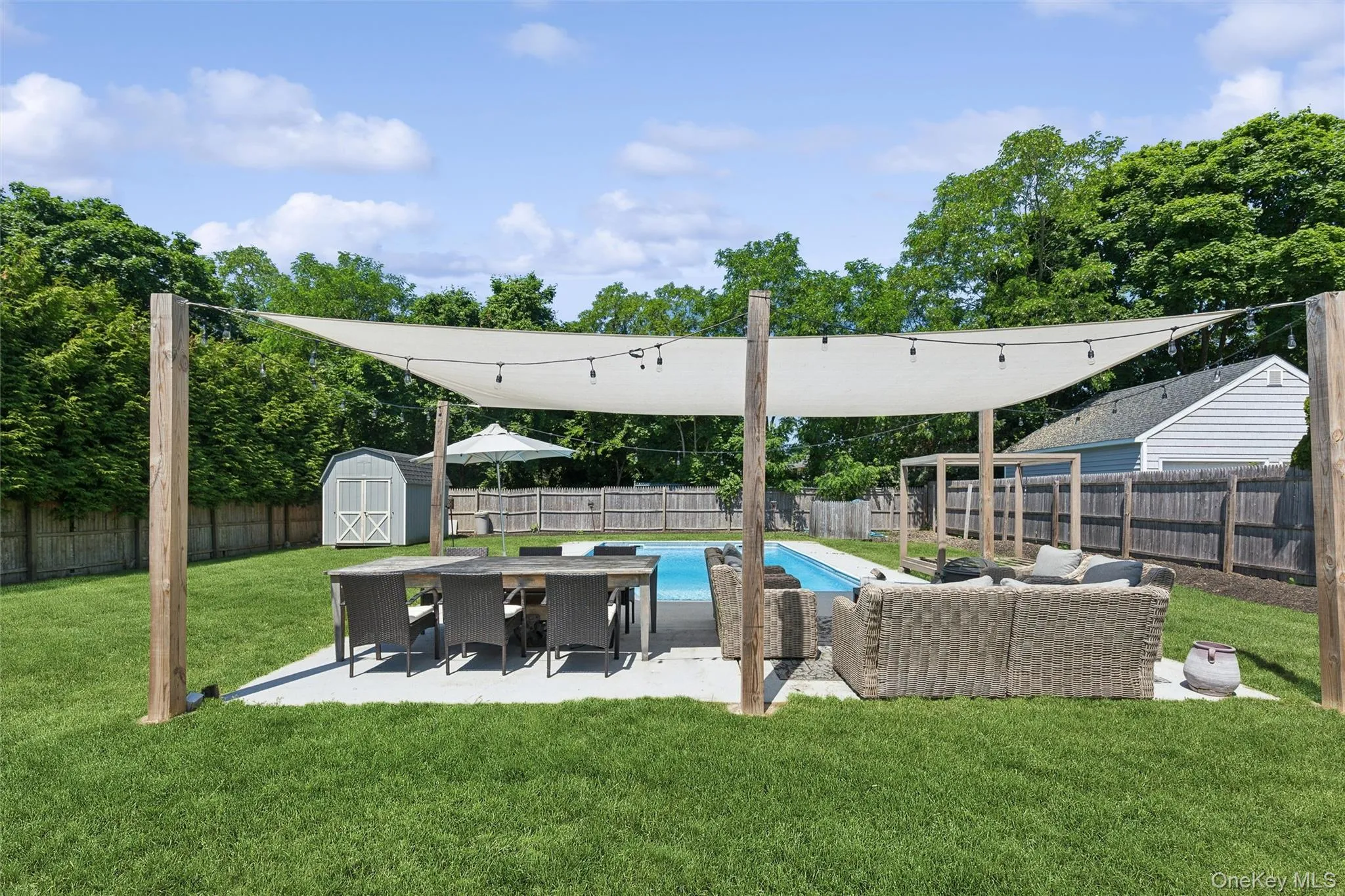 243 Sunset Avenue, Southampton, NY, 4 Bedrooms Bedrooms, 6 Rooms Rooms,2 BathroomsBathrooms,Residential Lease,For Rent,Sunset,0,1014061 243 Sunset Avenue, Southampton, NY, 4 Bedrooms Bedrooms, 6 Rooms Rooms,2 BathroomsBathrooms,Residential Lease,For Rent,Sunset,0,1014061