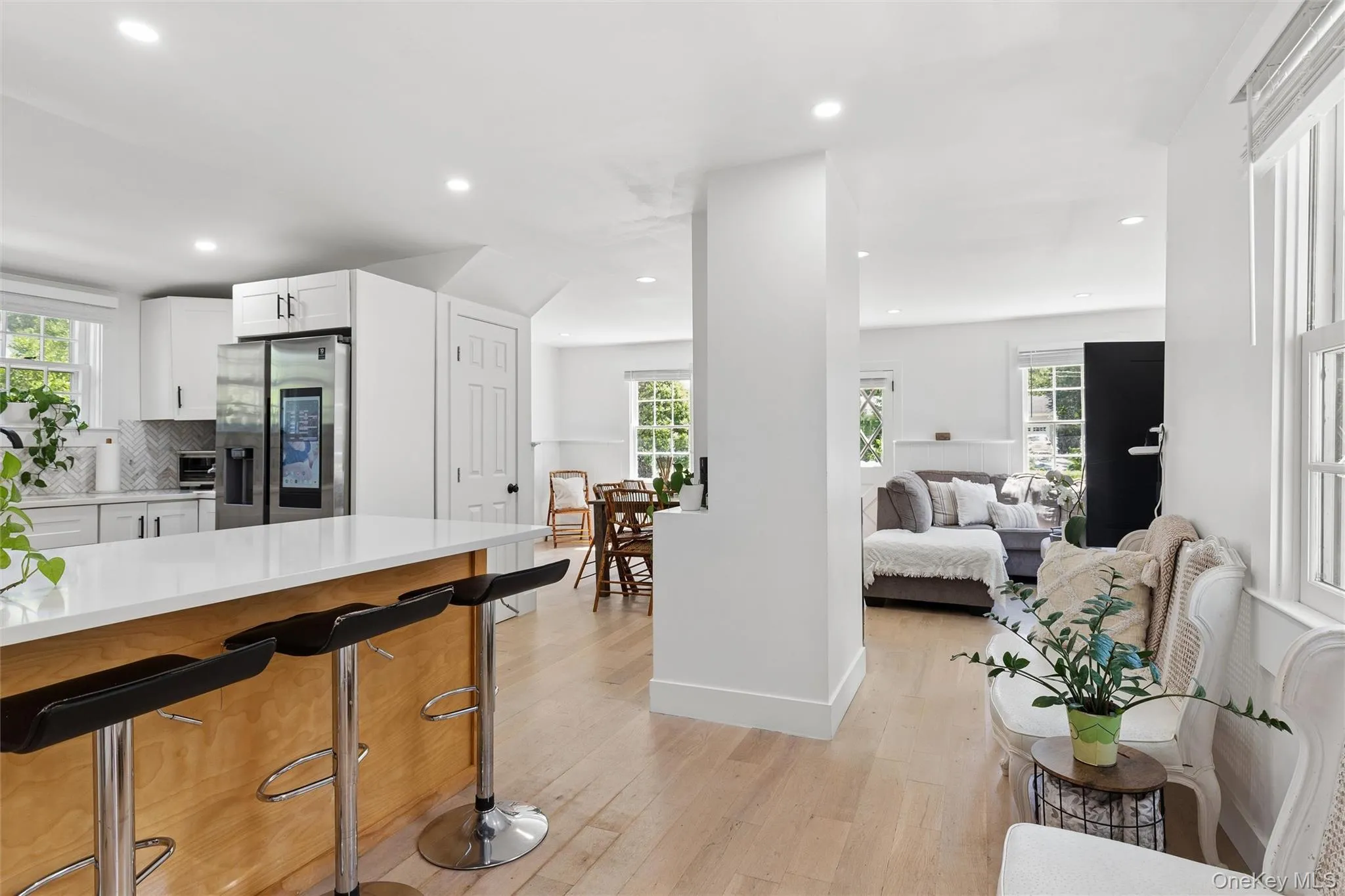 243 Sunset Avenue, Southampton, NY, 4 Bedrooms Bedrooms, 6 Rooms Rooms,2 BathroomsBathrooms,Residential Lease,For Rent,Sunset,0,1014061 243 Sunset Avenue, Southampton, NY, 4 Bedrooms Bedrooms, 6 Rooms Rooms,2 BathroomsBathrooms,Residential Lease,For Rent,Sunset,0,1014061