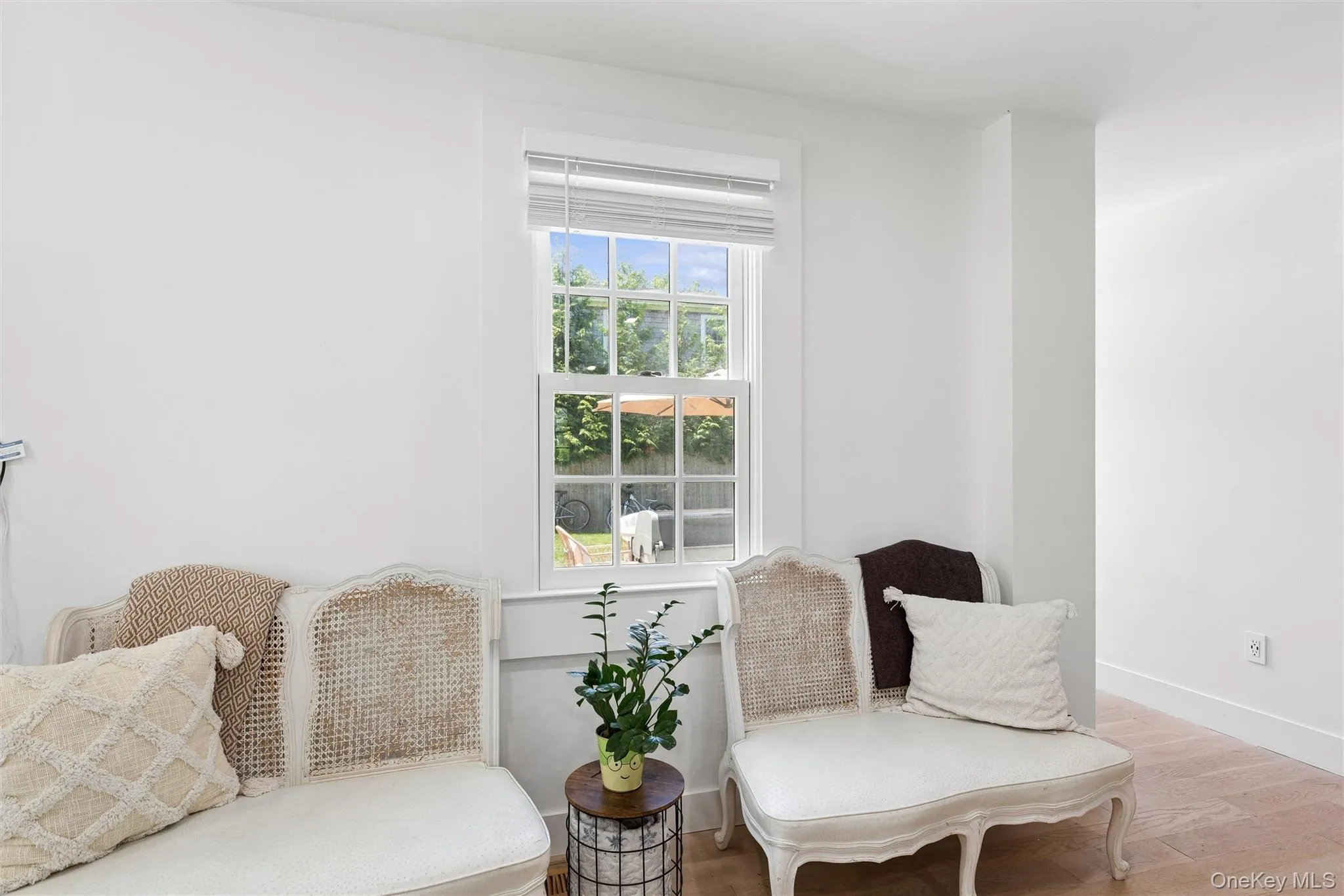 243 Sunset Avenue, Southampton, NY, 4 Bedrooms Bedrooms, 6 Rooms Rooms,2 BathroomsBathrooms,Residential Lease,For Rent,Sunset,0,1014061 243 Sunset Avenue, Southampton, NY, 4 Bedrooms Bedrooms, 6 Rooms Rooms,2 BathroomsBathrooms,Residential Lease,For Rent,Sunset,0,1014061