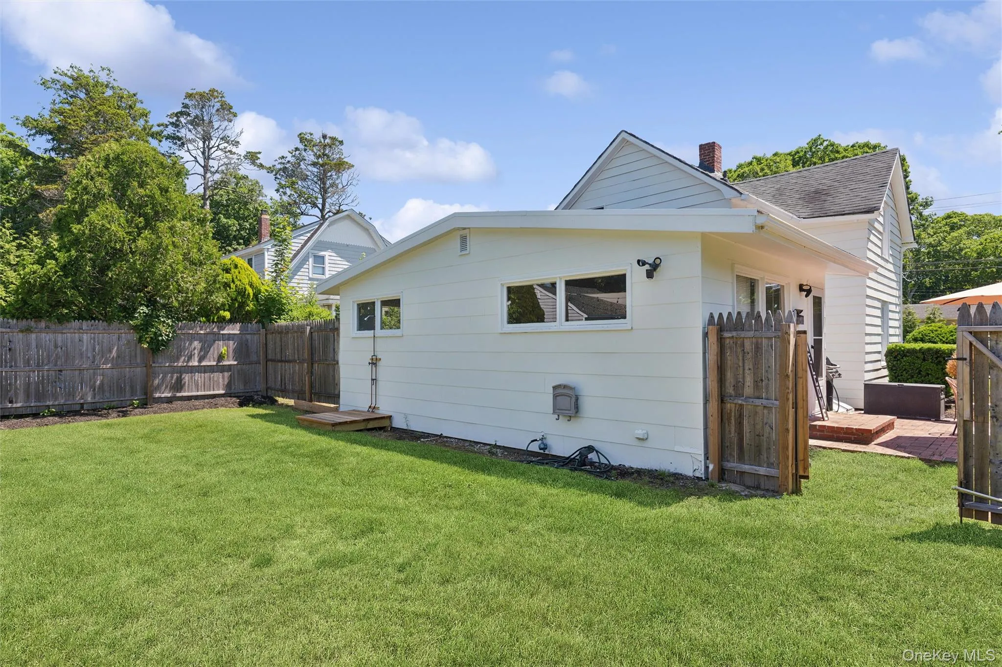 243 Sunset Avenue, Southampton, NY, 4 Bedrooms Bedrooms, 6 Rooms Rooms,2 BathroomsBathrooms,Residential Lease,For Rent,Sunset,0,1014061 243 Sunset Avenue, Southampton, NY, 4 Bedrooms Bedrooms, 6 Rooms Rooms,2 BathroomsBathrooms,Residential Lease,For Rent,Sunset,0,1014061