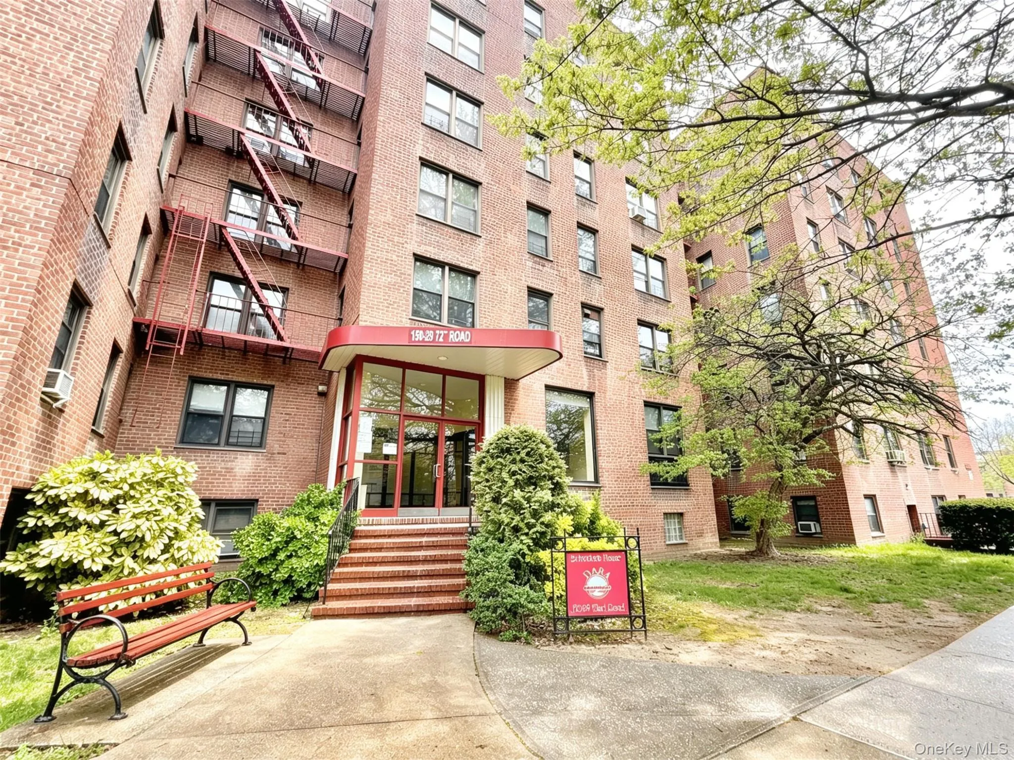 150-29 72nd Road, New York, NY, 2 Bedrooms Bedrooms, 3 Rooms Rooms,1 BathroomBathrooms,Residential,For Rent,72nd Road,0,1014062 150-29 72nd Road, New York, NY, 2 Bedrooms Bedrooms, 3 Rooms Rooms,1 BathroomBathrooms,Residential,For Rent,72nd Road,0,1014062