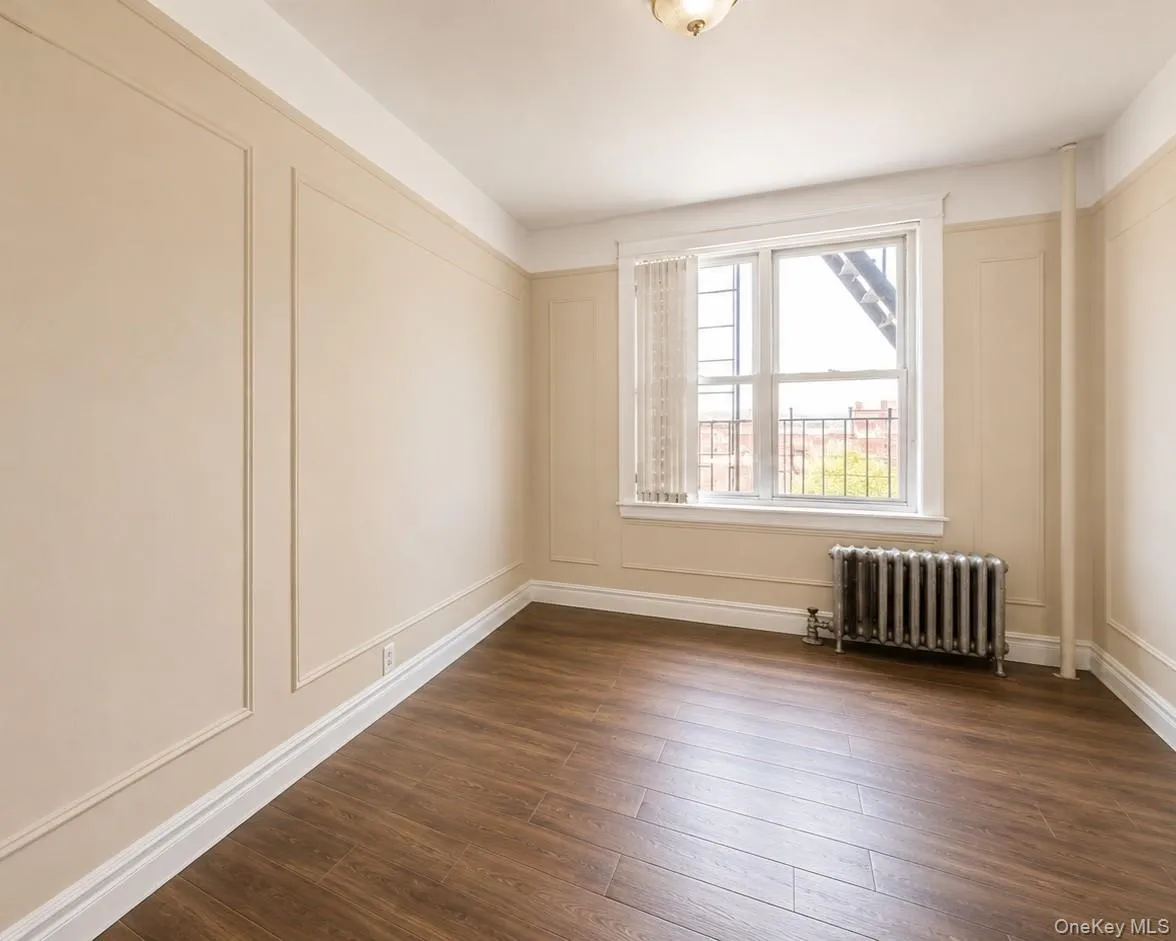 700 Oakland Place, New York, NY, 3 Rooms Rooms,1 BathroomBathrooms,Residential,For Rent,Oakland,0,1014063 700 Oakland Place, New York, NY, 3 Rooms Rooms,1 BathroomBathrooms,Residential,For Rent,Oakland,0,1014063
