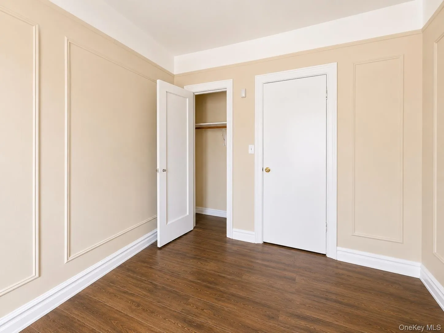 700 Oakland Place, New York, NY, 3 Rooms Rooms,1 BathroomBathrooms,Residential,For Rent,Oakland,0,1014063 700 Oakland Place, New York, NY, 3 Rooms Rooms,1 BathroomBathrooms,Residential,For Rent,Oakland,0,1014063