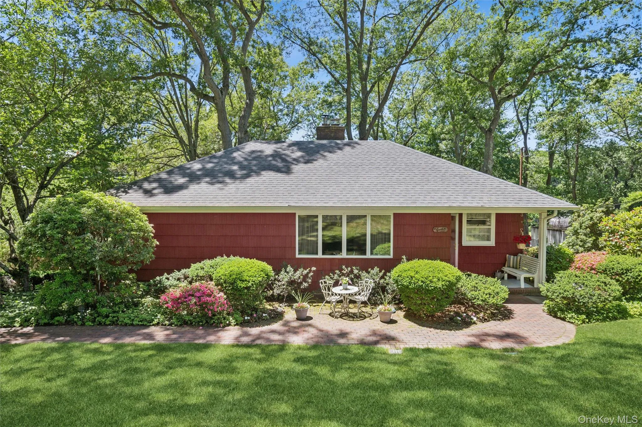 12 Regent Place, Huntington, NY, 3 Bedrooms Bedrooms, 6 Rooms Rooms,1 BathroomBathrooms,Residential,For Rent,Regent,0,1014066 12 Regent Place, Huntington, NY, 3 Bedrooms Bedrooms, 6 Rooms Rooms,1 BathroomBathrooms,Residential,For Rent,Regent,0,1014066