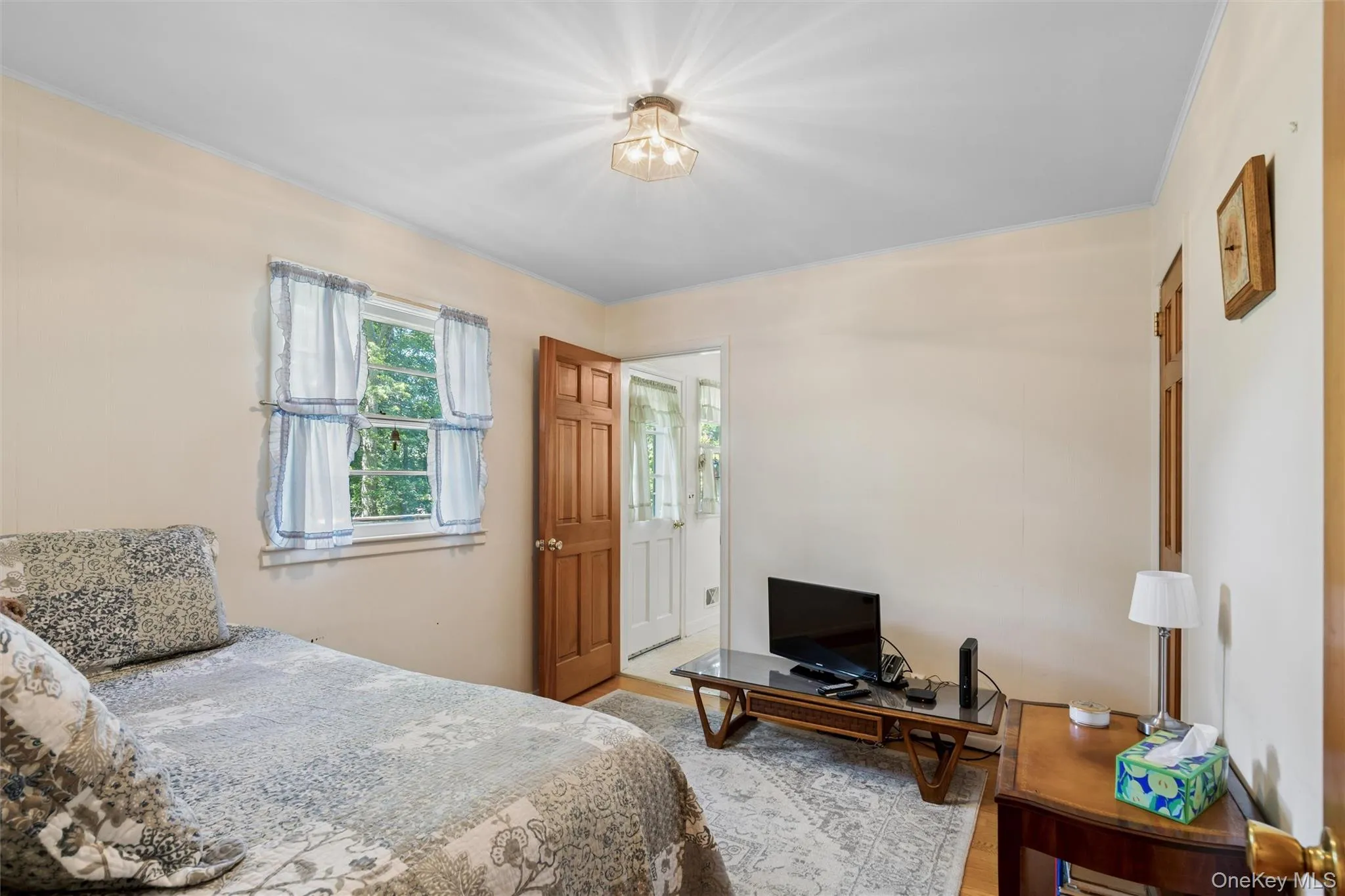 12 Regent Place, Huntington, NY, 3 Bedrooms Bedrooms, 6 Rooms Rooms,1 BathroomBathrooms,Residential,For Rent,Regent,0,1014066 12 Regent Place, Huntington, NY, 3 Bedrooms Bedrooms, 6 Rooms Rooms,1 BathroomBathrooms,Residential,For Rent,Regent,0,1014066