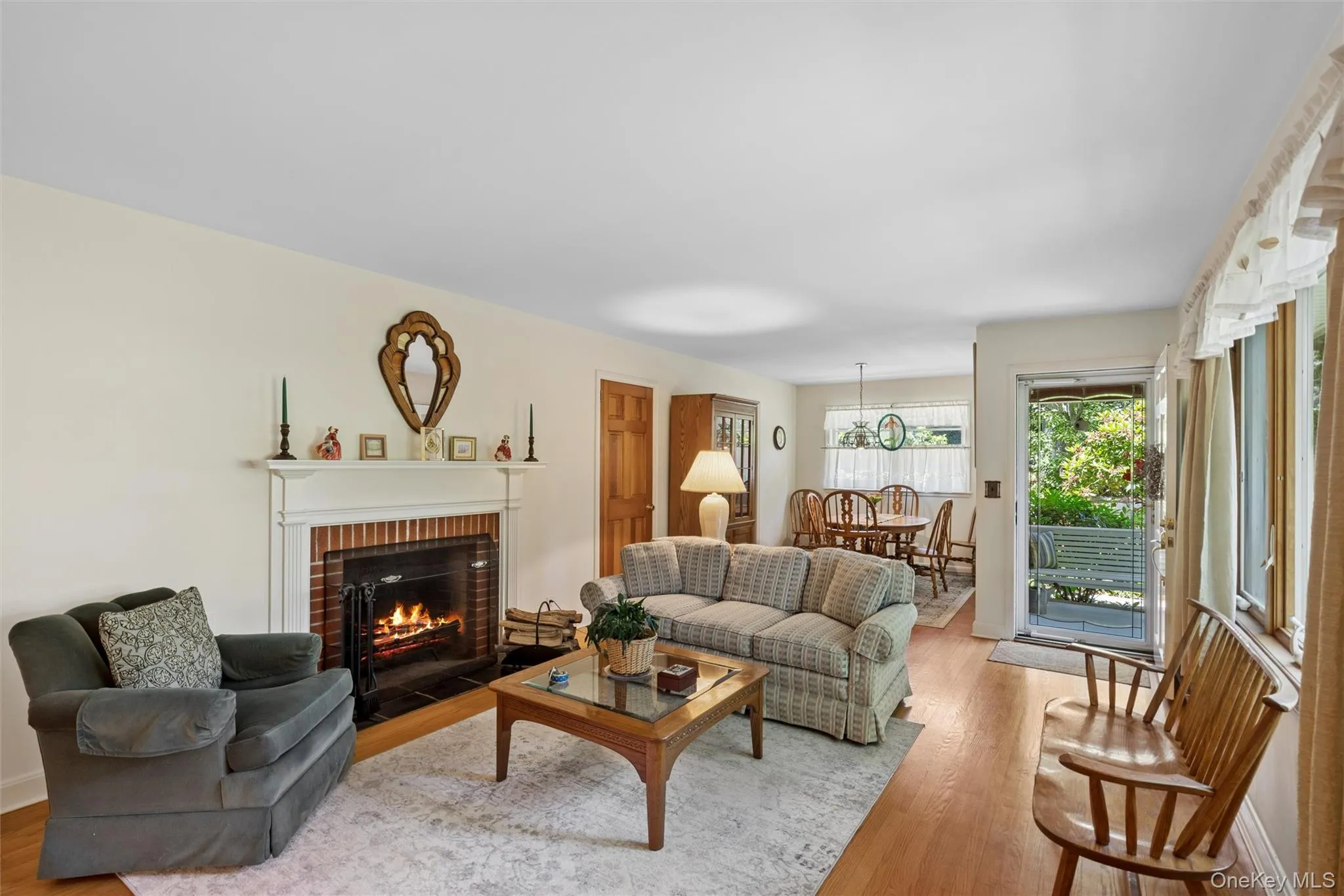 12 Regent Place, Huntington, NY, 3 Bedrooms Bedrooms, 6 Rooms Rooms,1 BathroomBathrooms,Residential,For Rent,Regent,0,1014066 12 Regent Place, Huntington, NY, 3 Bedrooms Bedrooms, 6 Rooms Rooms,1 BathroomBathrooms,Residential,For Rent,Regent,0,1014066