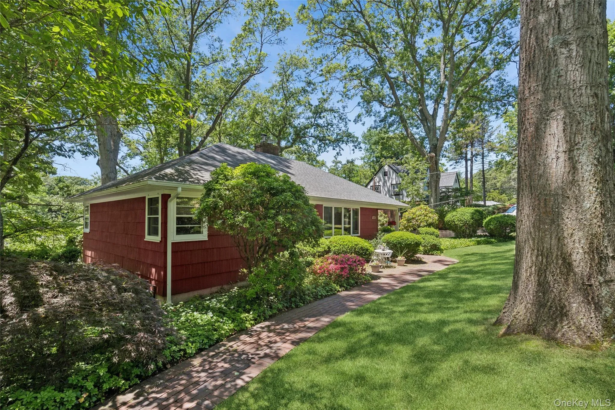 12 Regent Place, Huntington, NY, 3 Bedrooms Bedrooms, 6 Rooms Rooms,1 BathroomBathrooms,Residential,For Rent,Regent,0,1014066 12 Regent Place, Huntington, NY, 3 Bedrooms Bedrooms, 6 Rooms Rooms,1 BathroomBathrooms,Residential,For Rent,Regent,0,1014066