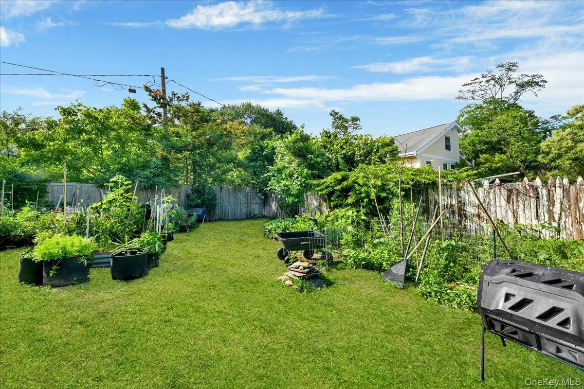 53 Pleasantville Road, Ossining, NY, 2 Bedrooms Bedrooms, 4 Rooms Rooms,1 BathroomBathrooms,Residential,For Rent,Pleasantville,0,1014067 53 Pleasantville Road, Ossining, NY, 2 Bedrooms Bedrooms, 4 Rooms Rooms,1 BathroomBathrooms,Residential,For Rent,Pleasantville,0,1014067