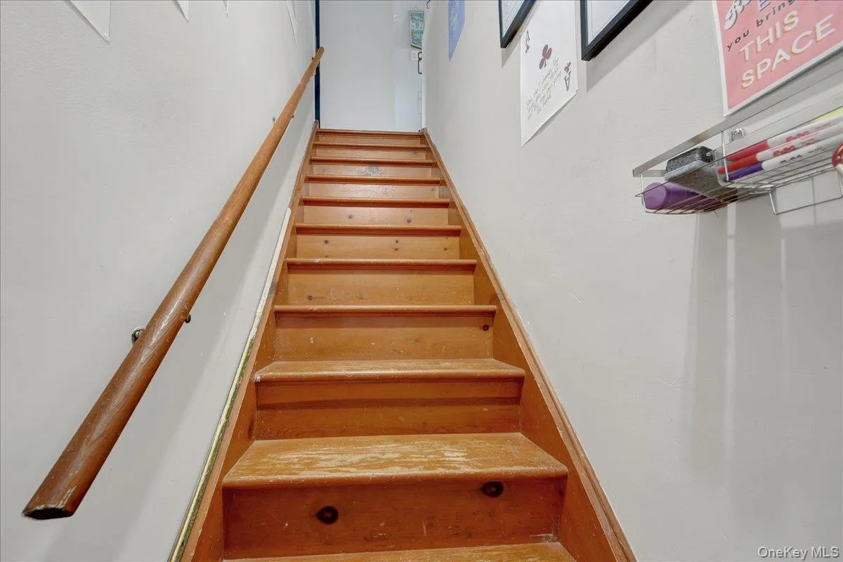 53 Pleasantville Road, Ossining, NY, 2 Bedrooms Bedrooms, 4 Rooms Rooms,1 BathroomBathrooms,Residential,For Rent,Pleasantville,0,1014067 53 Pleasantville Road, Ossining, NY, 2 Bedrooms Bedrooms, 4 Rooms Rooms,1 BathroomBathrooms,Residential,For Rent,Pleasantville,0,1014067