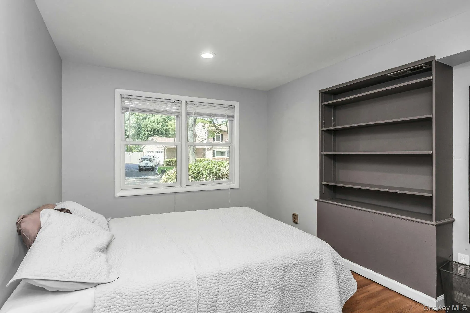4th Bedroom/Office 4th Bedroom/Office