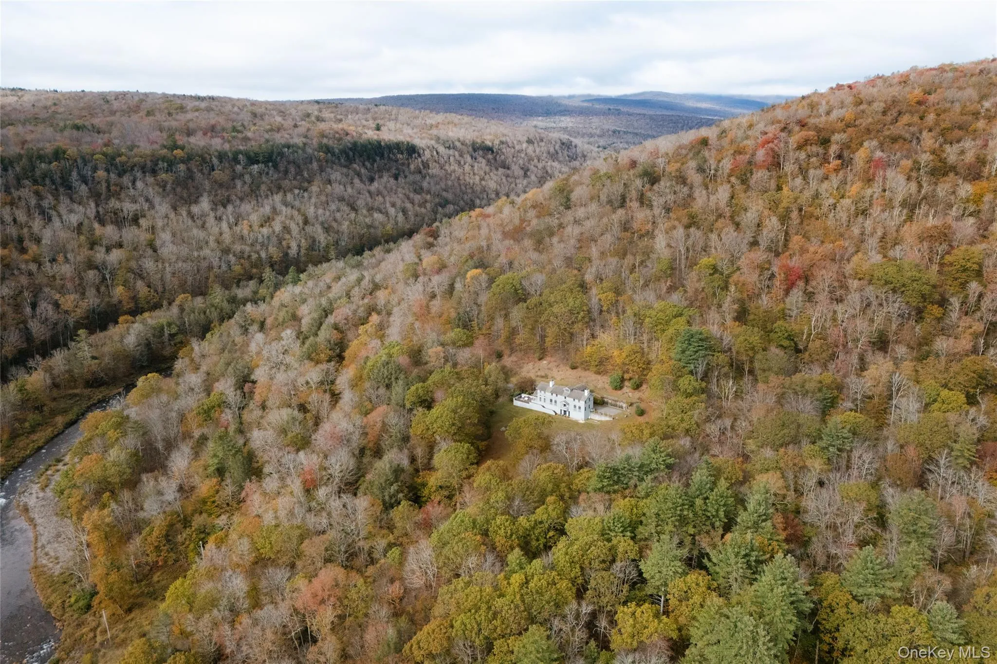 38 Frost Valley Road, Neversink, NY, 4 Bedrooms Bedrooms, 9 Rooms Rooms,3 BathroomsBathrooms,Residential,For Rent,Frost Valley,0,KEY1014069 38 Frost Valley Road, Neversink, NY, 4 Bedrooms Bedrooms, 9 Rooms Rooms,3 BathroomsBathrooms,Residential,For Rent,Frost Valley,0,KEY1014069