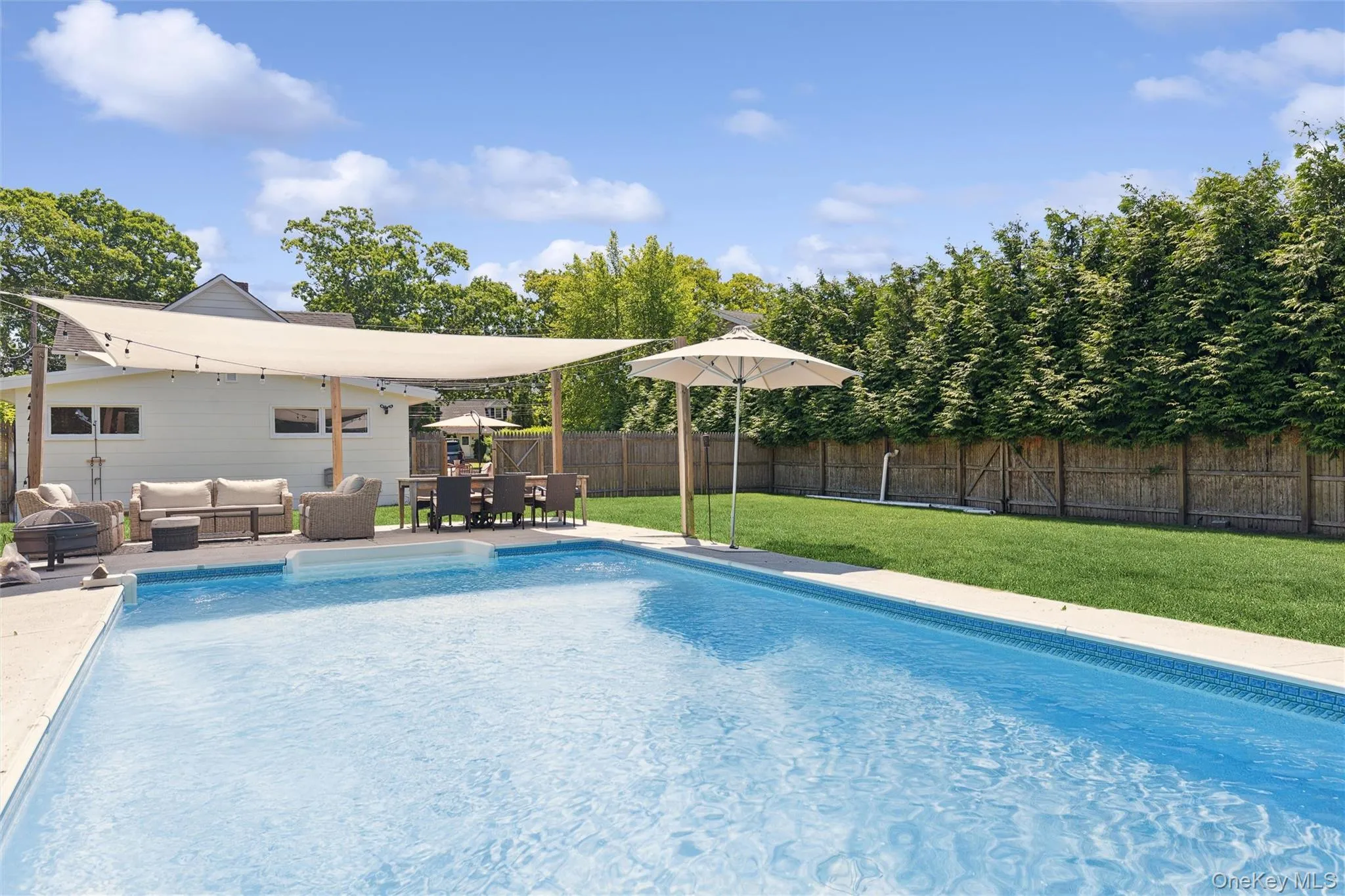 243 Sunset Avenue, Southampton, NY, 4 Bedrooms Bedrooms, 6 Rooms Rooms,2 BathroomsBathrooms,Residential Lease,For Rent,Sunset,0,1014073 243 Sunset Avenue, Southampton, NY, 4 Bedrooms Bedrooms, 6 Rooms Rooms,2 BathroomsBathrooms,Residential Lease,For Rent,Sunset,0,1014073
