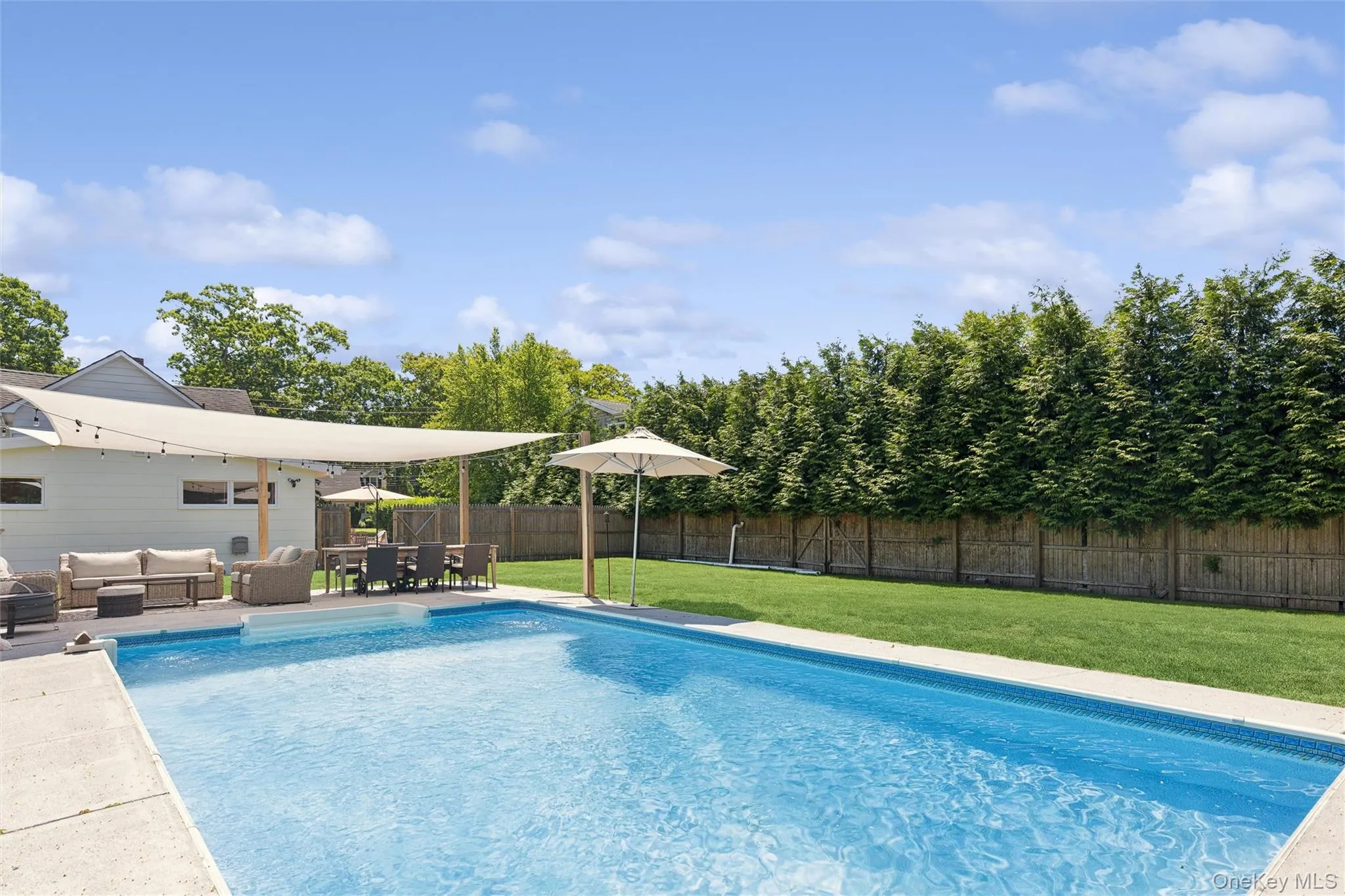 243 Sunset Avenue, Southampton, NY, 4 Bedrooms Bedrooms, 6 Rooms Rooms,2 BathroomsBathrooms,Residential Lease,For Rent,Sunset,0,1014073 243 Sunset Avenue, Southampton, NY, 4 Bedrooms Bedrooms, 6 Rooms Rooms,2 BathroomsBathrooms,Residential Lease,For Rent,Sunset,0,1014073