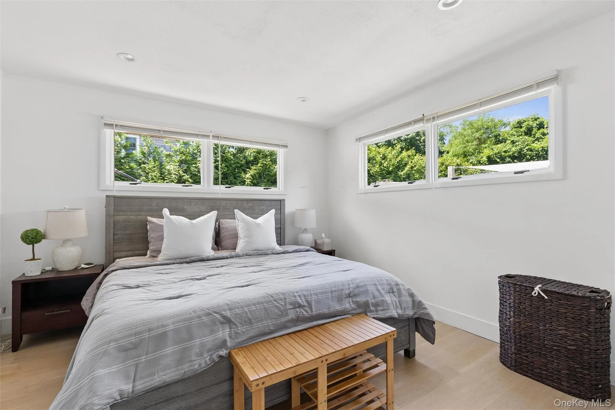 243 Sunset Avenue, Southampton, NY, 4 Bedrooms Bedrooms, 6 Rooms Rooms,2 BathroomsBathrooms,Residential Lease,For Rent,Sunset,0,1014073 243 Sunset Avenue, Southampton, NY, 4 Bedrooms Bedrooms, 6 Rooms Rooms,2 BathroomsBathrooms,Residential Lease,For Rent,Sunset,0,1014073