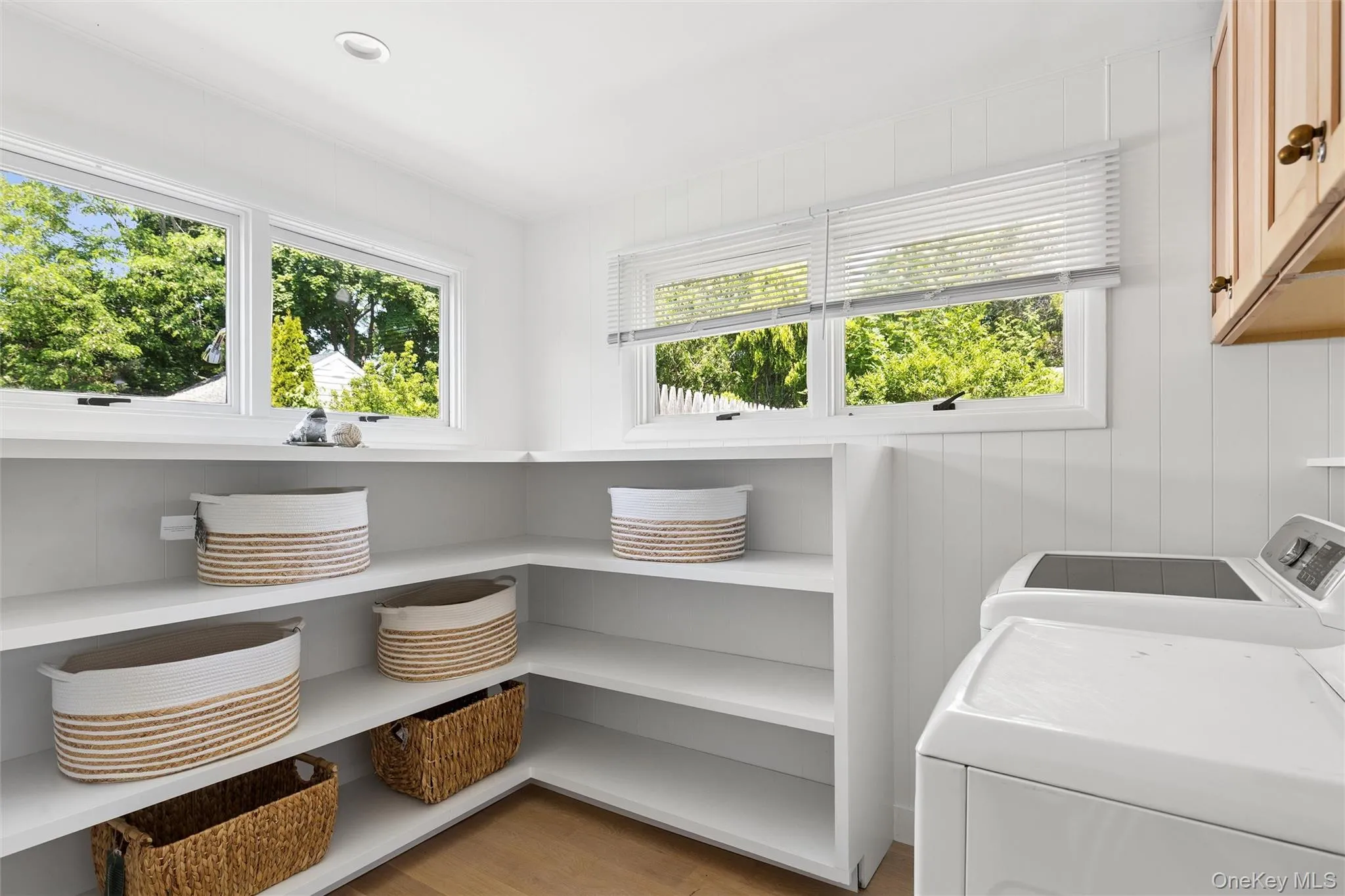 243 Sunset Avenue, Southampton, NY, 4 Bedrooms Bedrooms, 6 Rooms Rooms,2 BathroomsBathrooms,Residential Lease,For Rent,Sunset,0,1014073 243 Sunset Avenue, Southampton, NY, 4 Bedrooms Bedrooms, 6 Rooms Rooms,2 BathroomsBathrooms,Residential Lease,For Rent,Sunset,0,1014073