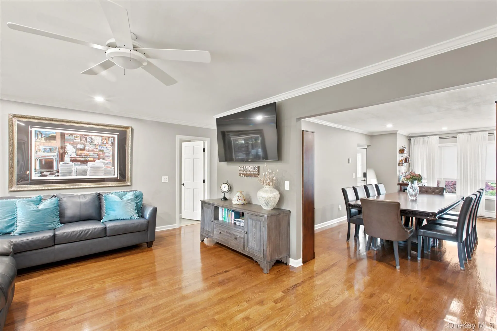 17 Lower Road, Smithtown, NY, 4 Bedrooms Bedrooms, 11 Rooms Rooms,2 BathroomsBathrooms,Residential,For Rent,Lower,0,1014077 17 Lower Road, Smithtown, NY, 4 Bedrooms Bedrooms, 11 Rooms Rooms,2 BathroomsBathrooms,Residential,For Rent,Lower,0,1014077