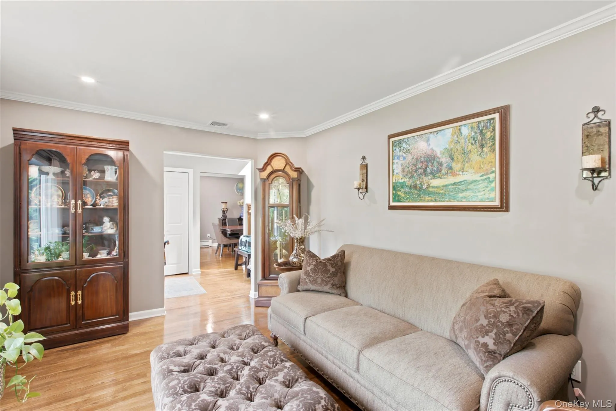 17 Lower Road, Smithtown, NY, 4 Bedrooms Bedrooms, 11 Rooms Rooms,2 BathroomsBathrooms,Residential,For Rent,Lower,0,1014077 17 Lower Road, Smithtown, NY, 4 Bedrooms Bedrooms, 11 Rooms Rooms,2 BathroomsBathrooms,Residential,For Rent,Lower,0,1014077