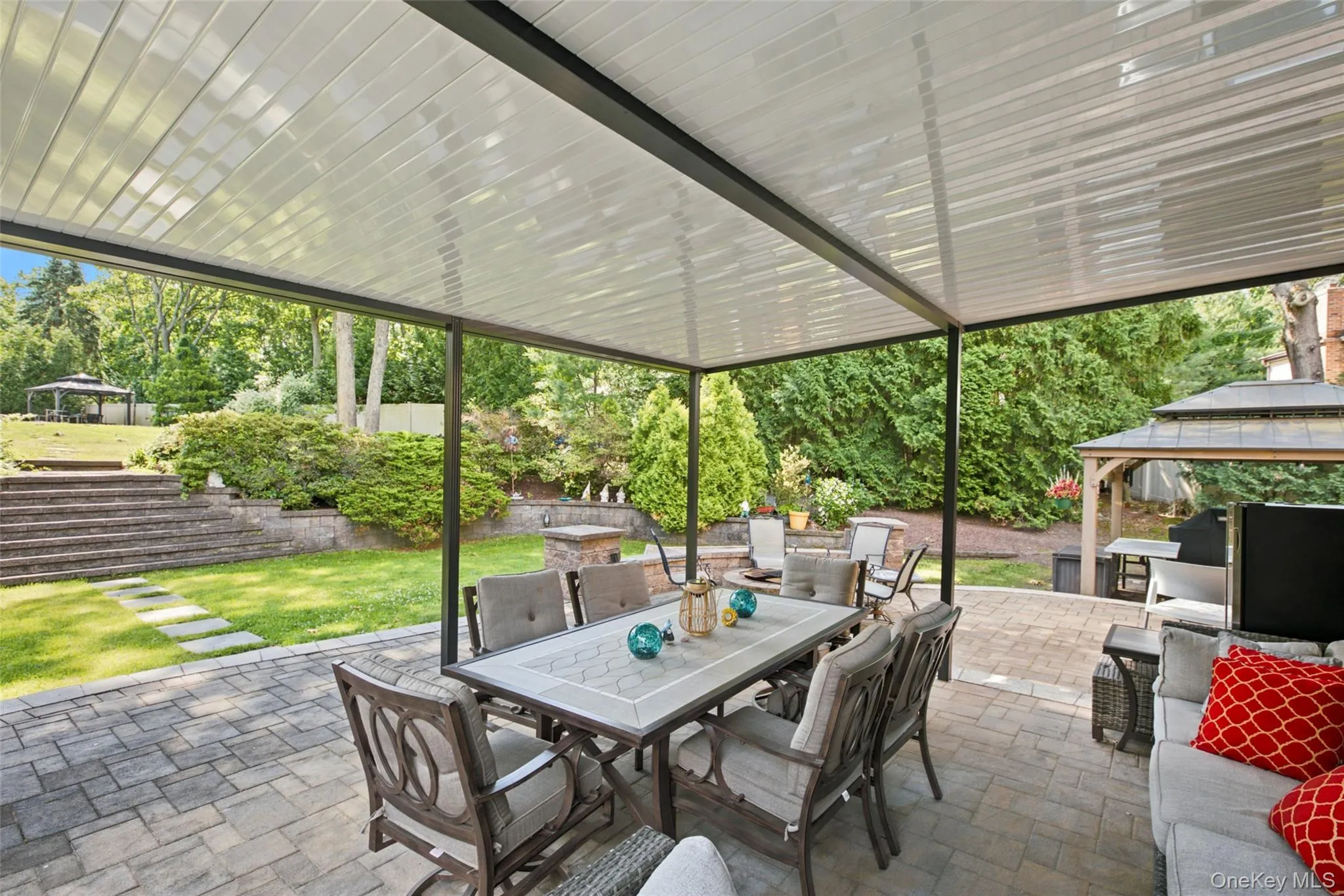 17 Lower Road, Smithtown, NY, 4 Bedrooms Bedrooms, 11 Rooms Rooms,2 BathroomsBathrooms,Residential,For Rent,Lower,0,1014077 17 Lower Road, Smithtown, NY, 4 Bedrooms Bedrooms, 11 Rooms Rooms,2 BathroomsBathrooms,Residential,For Rent,Lower,0,1014077