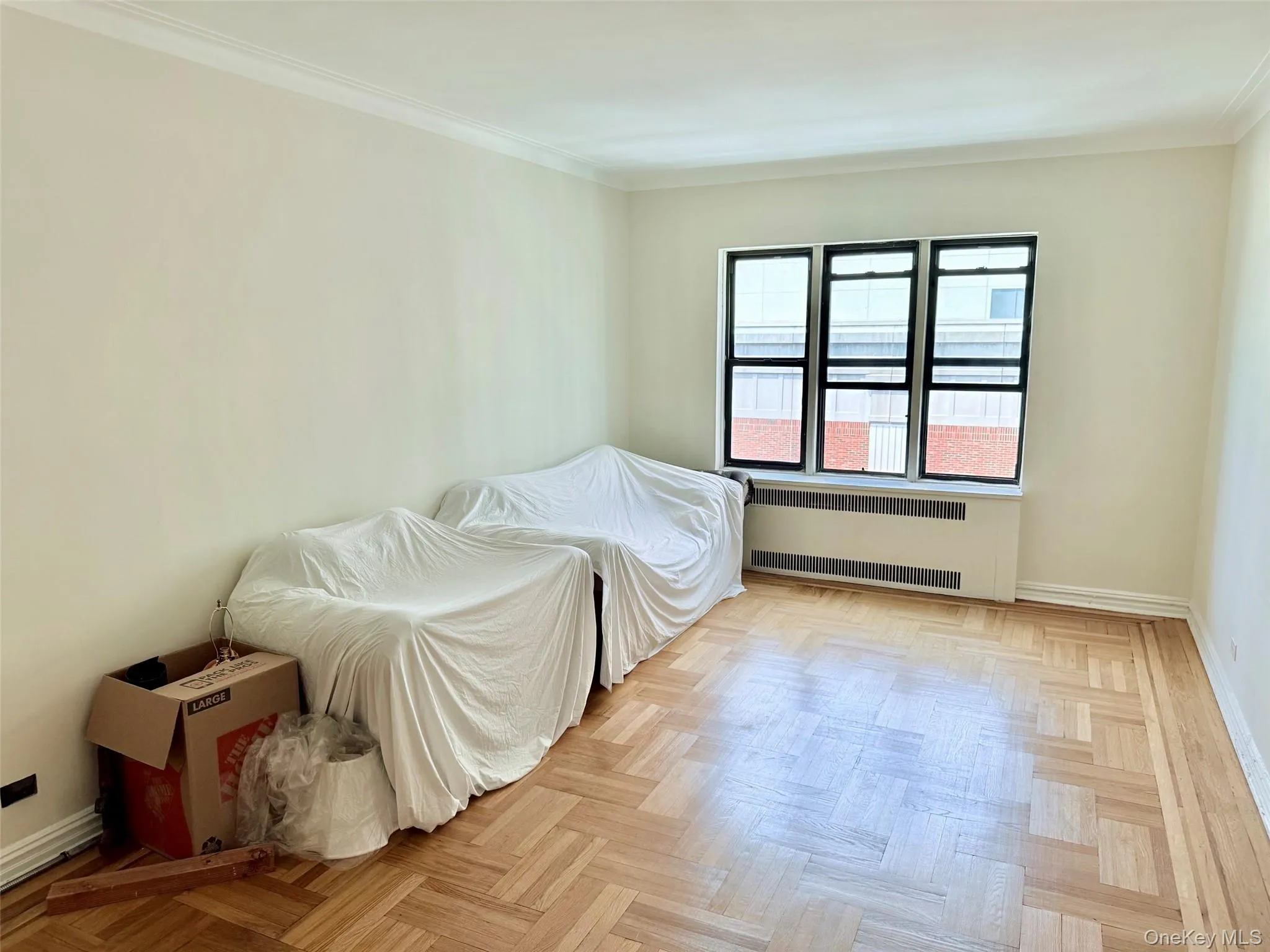 210 Martine Avenue, White Plains, NY, 2 Bedrooms Bedrooms, 5 Rooms Rooms,1 BathroomBathrooms,Residential,For Rent,Martine,0,1014078 210 Martine Avenue, White Plains, NY, 2 Bedrooms Bedrooms, 5 Rooms Rooms,1 BathroomBathrooms,Residential,For Rent,Martine,0,1014078