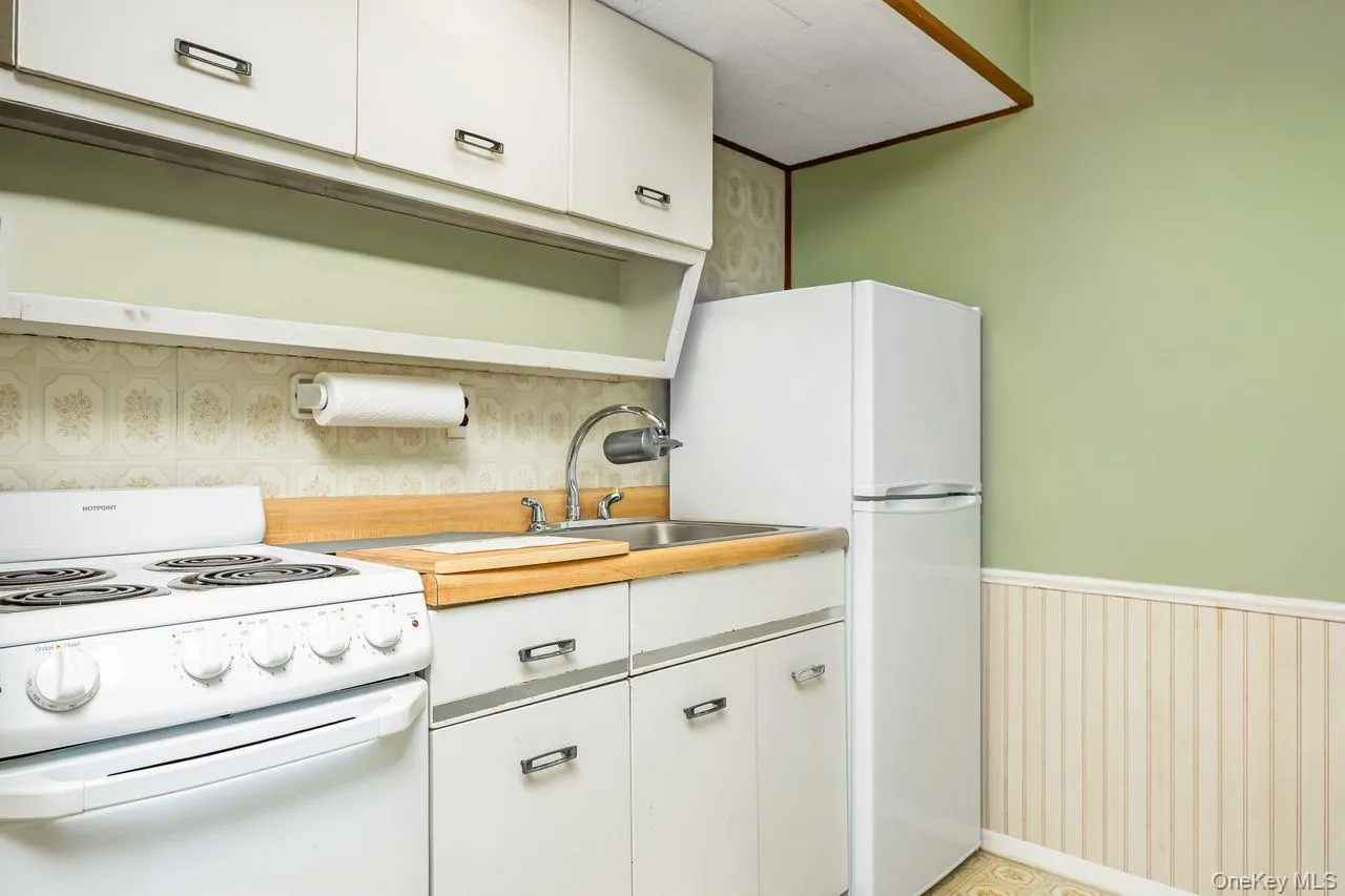 845 Karshick Street, Islip, NY, 4 Bedrooms Bedrooms, 8 Rooms Rooms,3 BathroomsBathrooms,Residential,For Rent,Karshick,0,1014081 845 Karshick Street, Islip, NY, 4 Bedrooms Bedrooms, 8 Rooms Rooms,3 BathroomsBathrooms,Residential,For Rent,Karshick,0,1014081