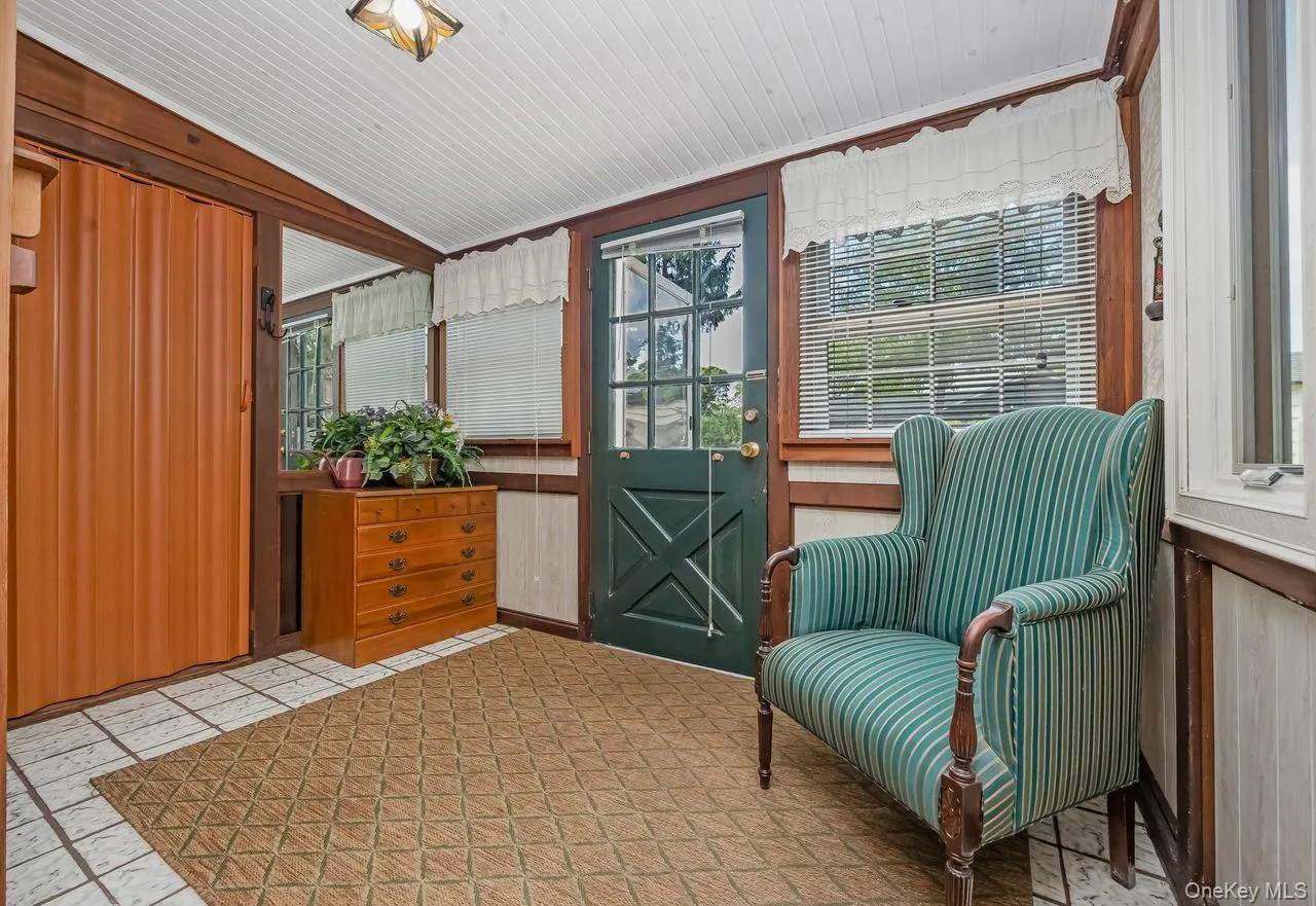 845 Karshick Street, Islip, NY, 4 Bedrooms Bedrooms, 8 Rooms Rooms,3 BathroomsBathrooms,Residential,For Rent,Karshick,0,1014081 845 Karshick Street, Islip, NY, 4 Bedrooms Bedrooms, 8 Rooms Rooms,3 BathroomsBathrooms,Residential,For Rent,Karshick,0,1014081