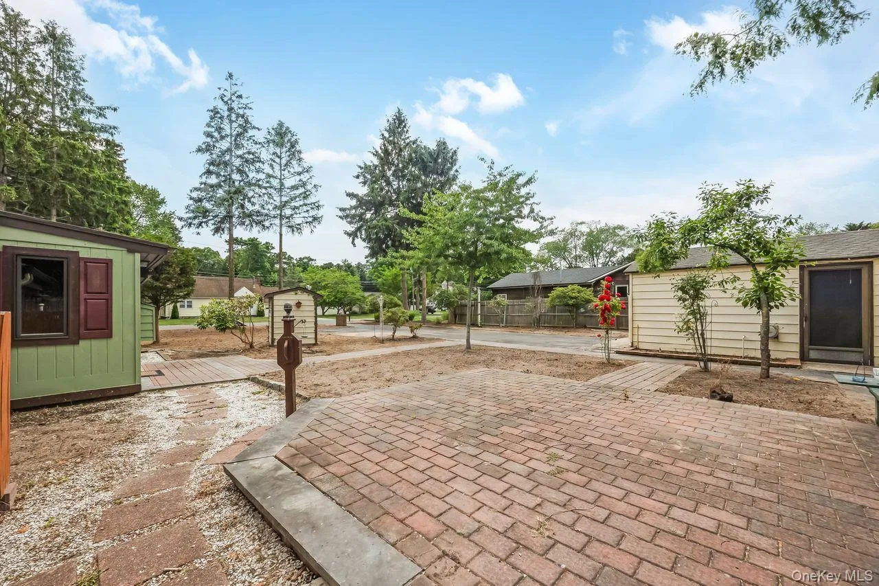 845 Karshick Street, Islip, NY, 4 Bedrooms Bedrooms, 8 Rooms Rooms,3 BathroomsBathrooms,Residential,For Rent,Karshick,0,1014081 845 Karshick Street, Islip, NY, 4 Bedrooms Bedrooms, 8 Rooms Rooms,3 BathroomsBathrooms,Residential,For Rent,Karshick,0,1014081