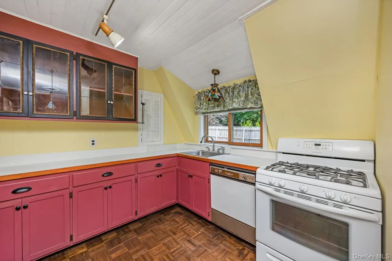 845 Karshick Street, Islip, NY, 4 Bedrooms Bedrooms, 8 Rooms Rooms,3 BathroomsBathrooms,Residential,For Rent,Karshick,0,1014081 845 Karshick Street, Islip, NY, 4 Bedrooms Bedrooms, 8 Rooms Rooms,3 BathroomsBathrooms,Residential,For Rent,Karshick,0,1014081