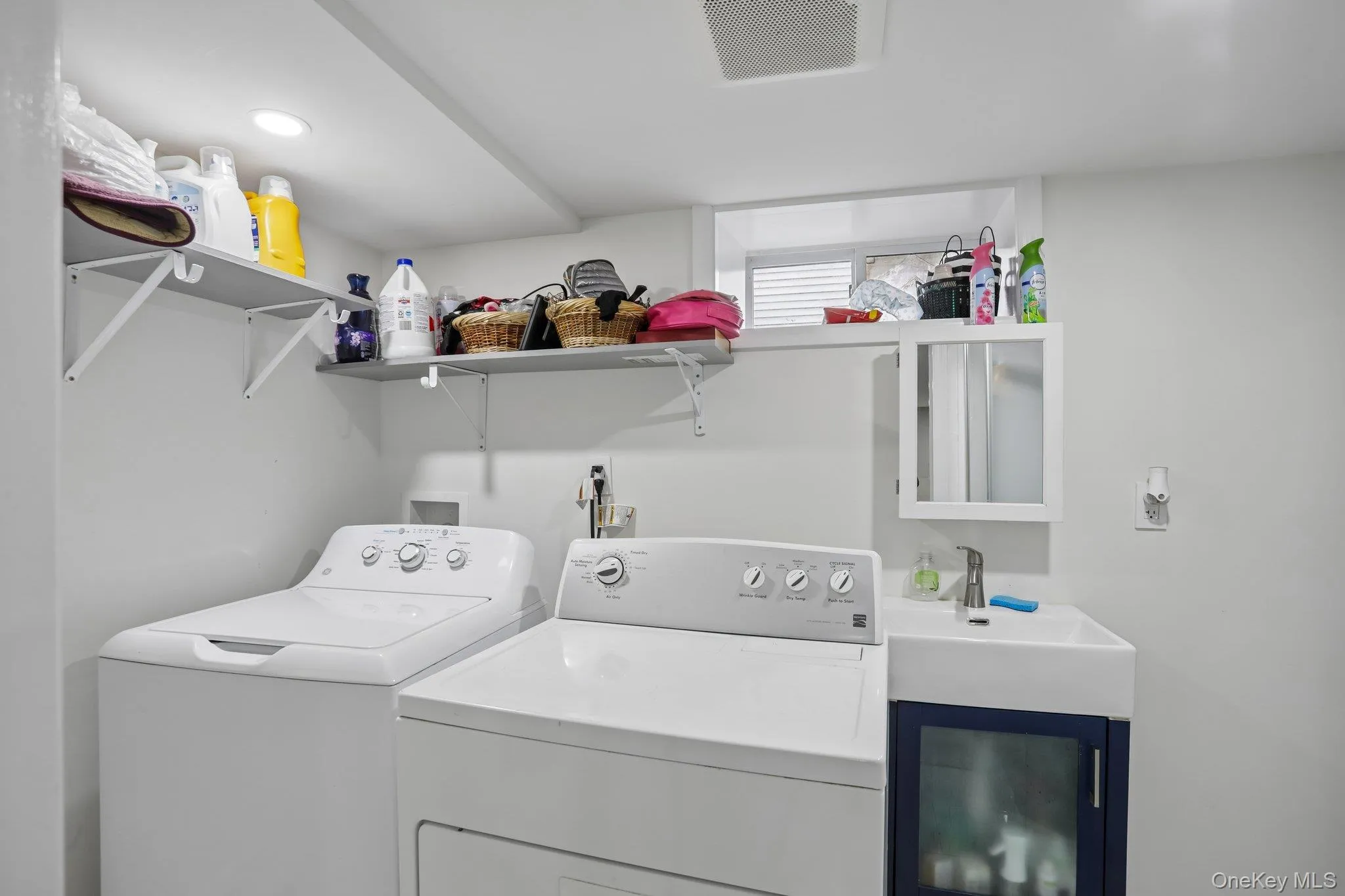 12 North Street, Haverstraw, NY, 3 Bedrooms Bedrooms, 8 Rooms Rooms,3 BathroomsBathrooms,Residential,For Rent,North,0,1014085 12 North Street, Haverstraw, NY, 3 Bedrooms Bedrooms, 8 Rooms Rooms,3 BathroomsBathrooms,Residential,For Rent,North,0,1014085