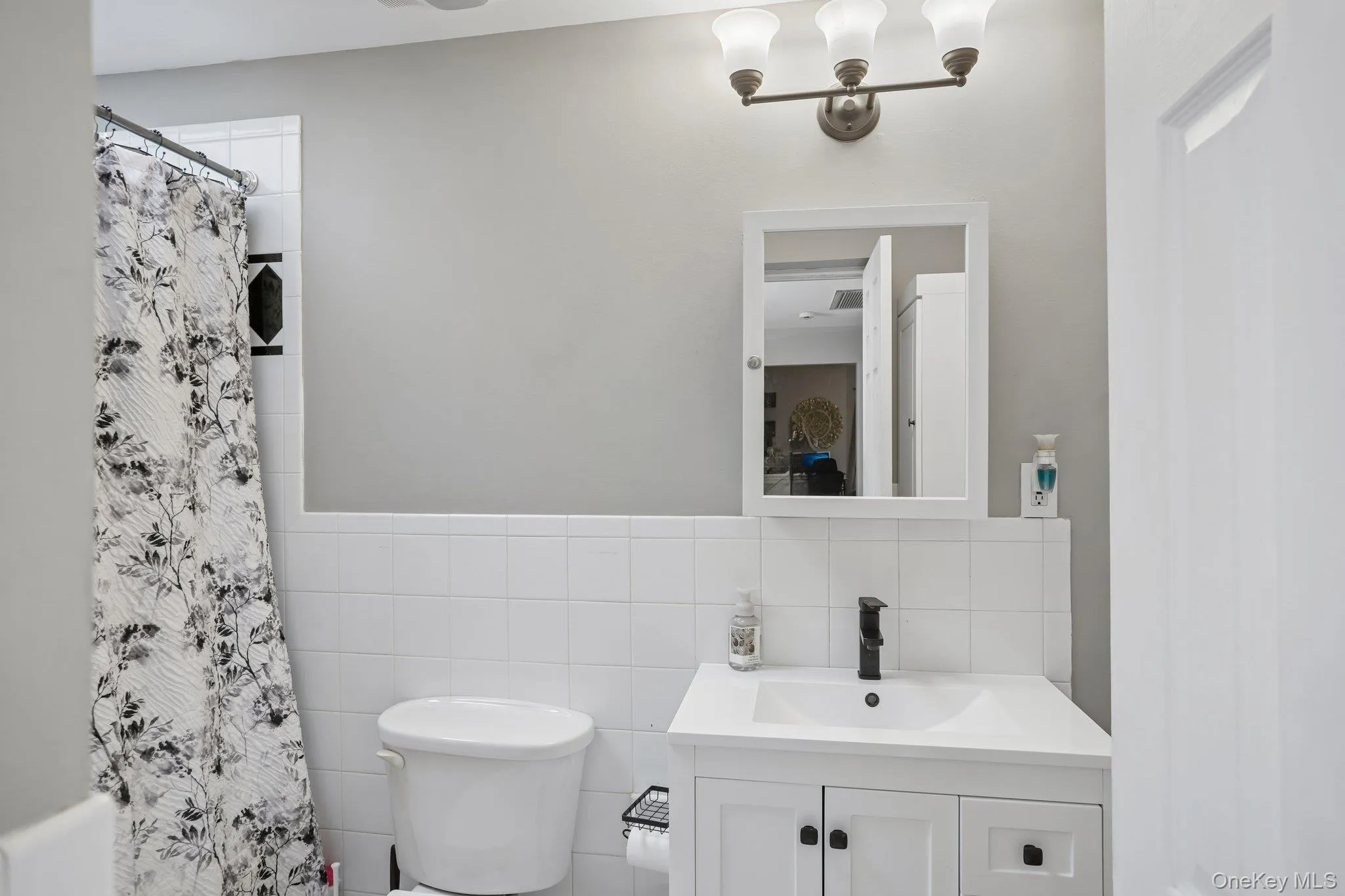 12 North Street, Haverstraw, NY, 3 Bedrooms Bedrooms, 8 Rooms Rooms,3 BathroomsBathrooms,Residential,For Rent,North,0,1014085 12 North Street, Haverstraw, NY, 3 Bedrooms Bedrooms, 8 Rooms Rooms,3 BathroomsBathrooms,Residential,For Rent,North,0,1014085