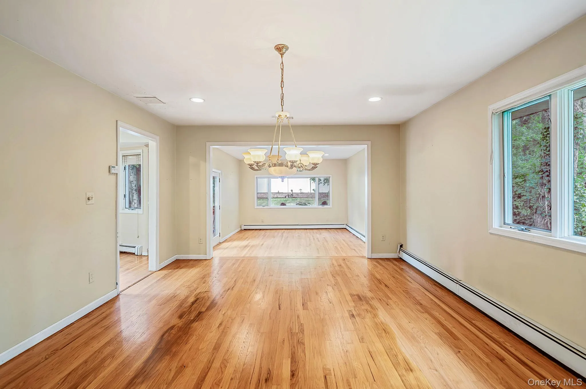 61 Ledgewood Drive, Smithtown, NY, 3 Bedrooms Bedrooms, 7 Rooms Rooms,3 BathroomsBathrooms,Residential,For Rent,Ledgewood,0,1014086 61 Ledgewood Drive, Smithtown, NY, 3 Bedrooms Bedrooms, 7 Rooms Rooms,3 BathroomsBathrooms,Residential,For Rent,Ledgewood,0,1014086