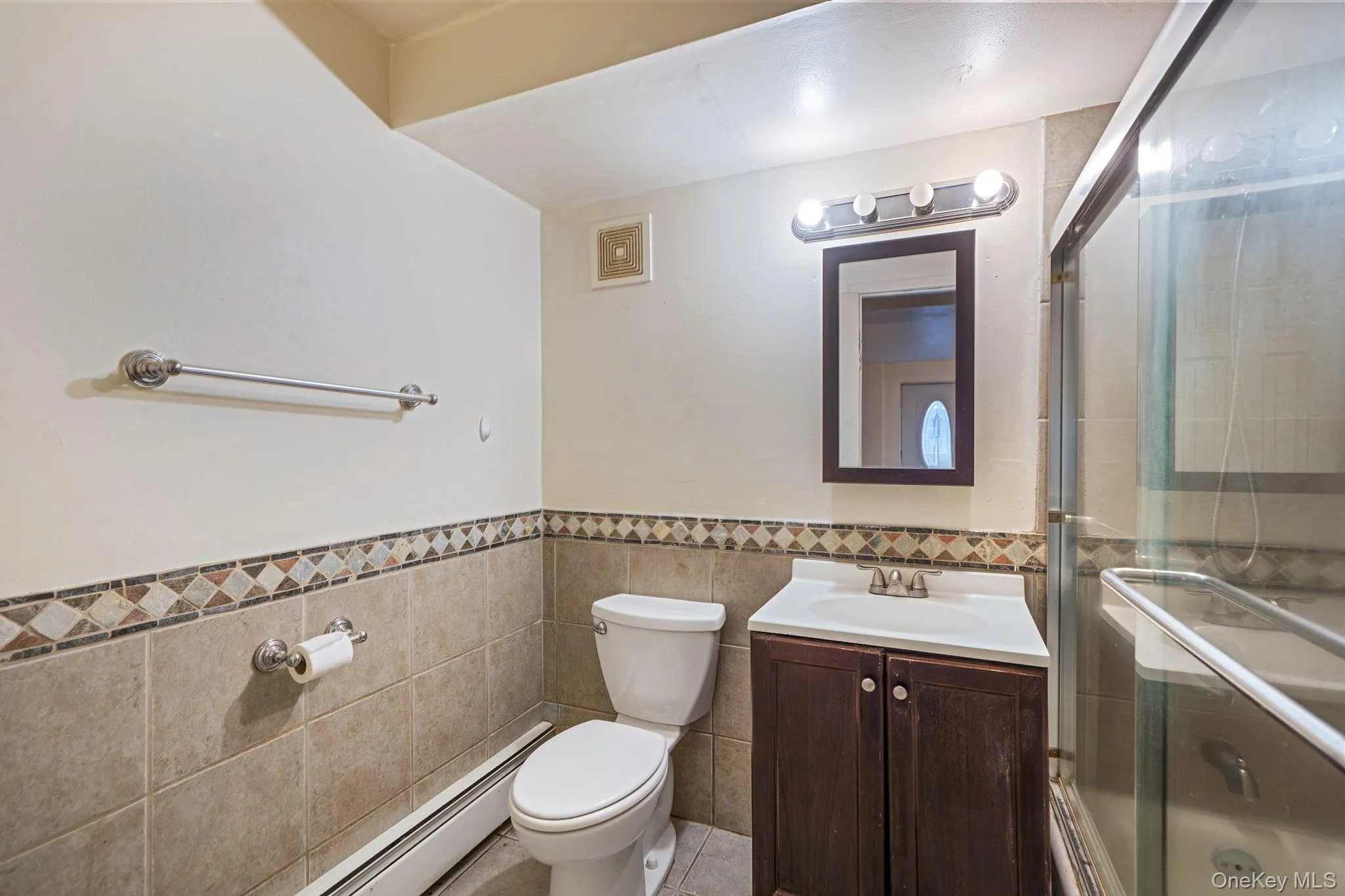 61 Ledgewood Drive, Smithtown, NY, 3 Bedrooms Bedrooms, 7 Rooms Rooms,3 BathroomsBathrooms,Residential,For Rent,Ledgewood,0,1014086 61 Ledgewood Drive, Smithtown, NY, 3 Bedrooms Bedrooms, 7 Rooms Rooms,3 BathroomsBathrooms,Residential,For Rent,Ledgewood,0,1014086