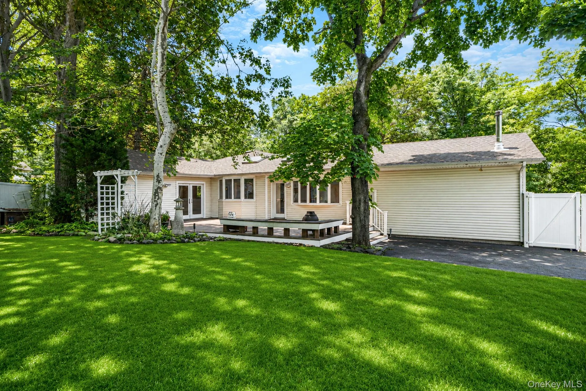 61 Ledgewood Drive, Smithtown, NY, 3 Bedrooms Bedrooms, 7 Rooms Rooms,3 BathroomsBathrooms,Residential,For Rent,Ledgewood,0,1014086 61 Ledgewood Drive, Smithtown, NY, 3 Bedrooms Bedrooms, 7 Rooms Rooms,3 BathroomsBathrooms,Residential,For Rent,Ledgewood,0,1014086