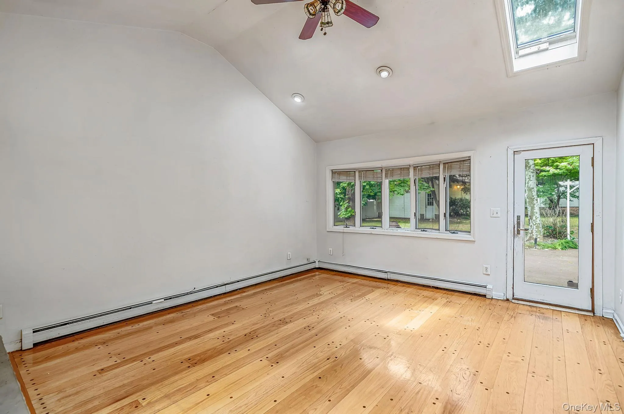 61 Ledgewood Drive, Smithtown, NY, 3 Bedrooms Bedrooms, 7 Rooms Rooms,3 BathroomsBathrooms,Residential,For Rent,Ledgewood,0,1014086 61 Ledgewood Drive, Smithtown, NY, 3 Bedrooms Bedrooms, 7 Rooms Rooms,3 BathroomsBathrooms,Residential,For Rent,Ledgewood,0,1014086