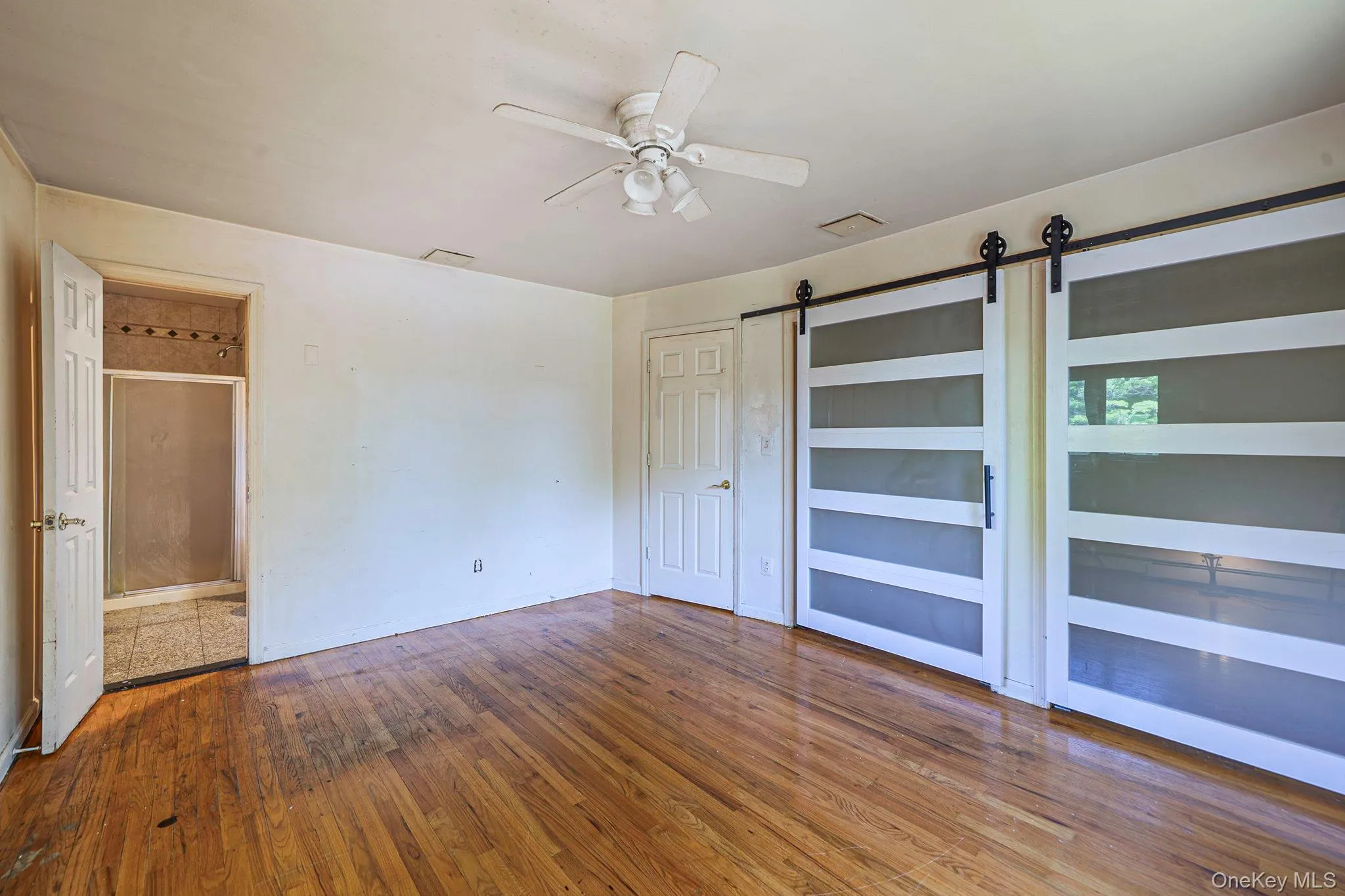 primary bdrm w ensuite primary bdrm w ensuite