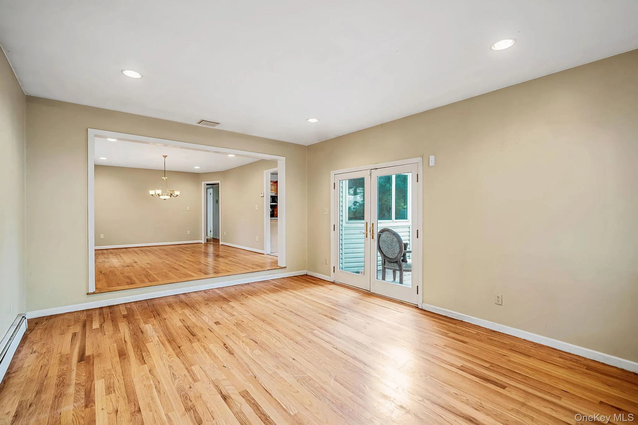 61 Ledgewood Drive, Smithtown, NY, 3 Bedrooms Bedrooms, 7 Rooms Rooms,3 BathroomsBathrooms,Residential,For Rent,Ledgewood,0,1014086 61 Ledgewood Drive, Smithtown, NY, 3 Bedrooms Bedrooms, 7 Rooms Rooms,3 BathroomsBathrooms,Residential,For Rent,Ledgewood,0,1014086