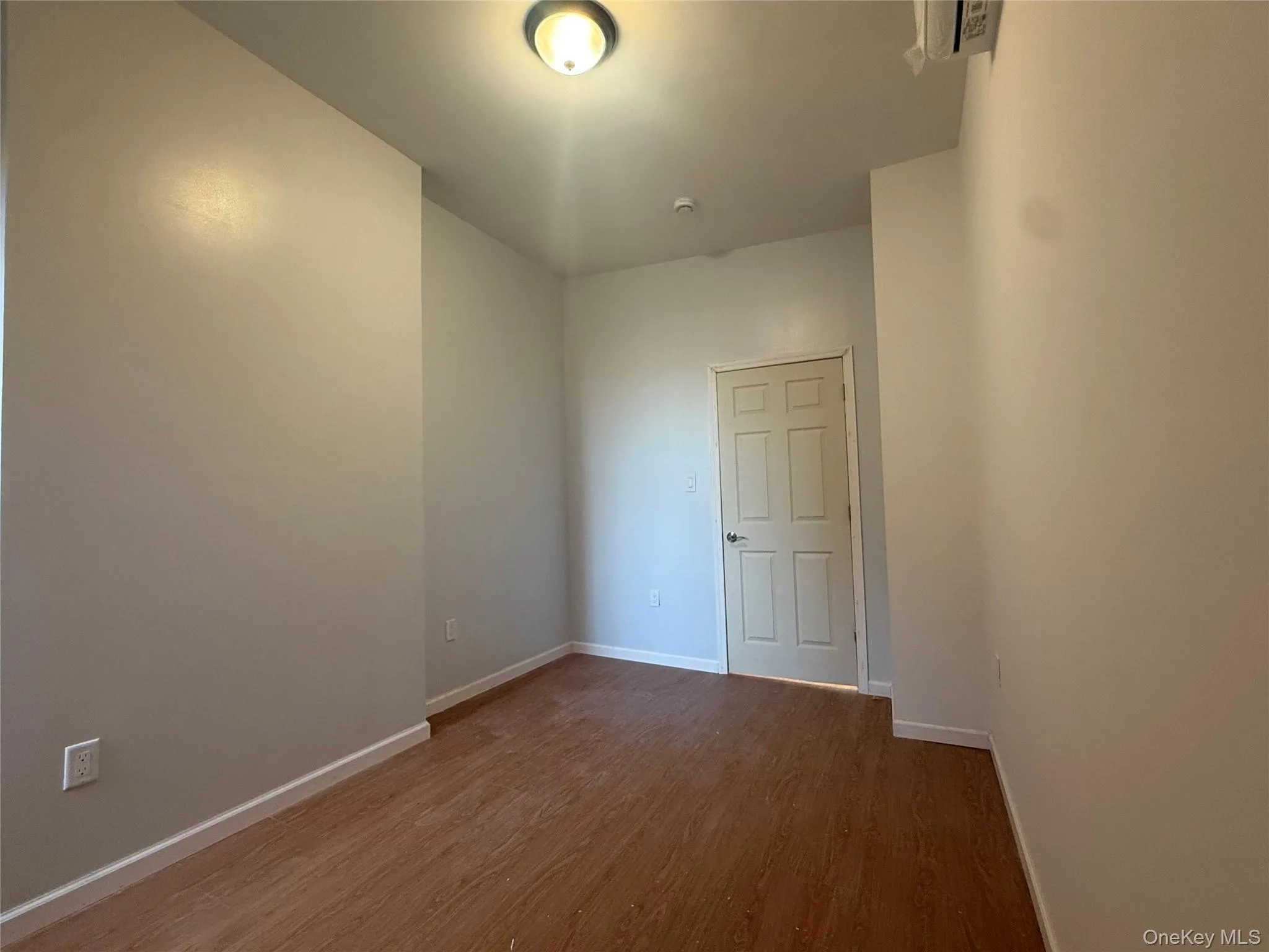 324 Eldert Street, New York, NY, 1 Bedroom Bedrooms, 4 Rooms Rooms,1 BathroomBathrooms,Residential Lease,For Rent,Eldert,0,1014091 324 Eldert Street, New York, NY, 1 Bedroom Bedrooms, 4 Rooms Rooms,1 BathroomBathrooms,Residential Lease,For Rent,Eldert,0,1014091