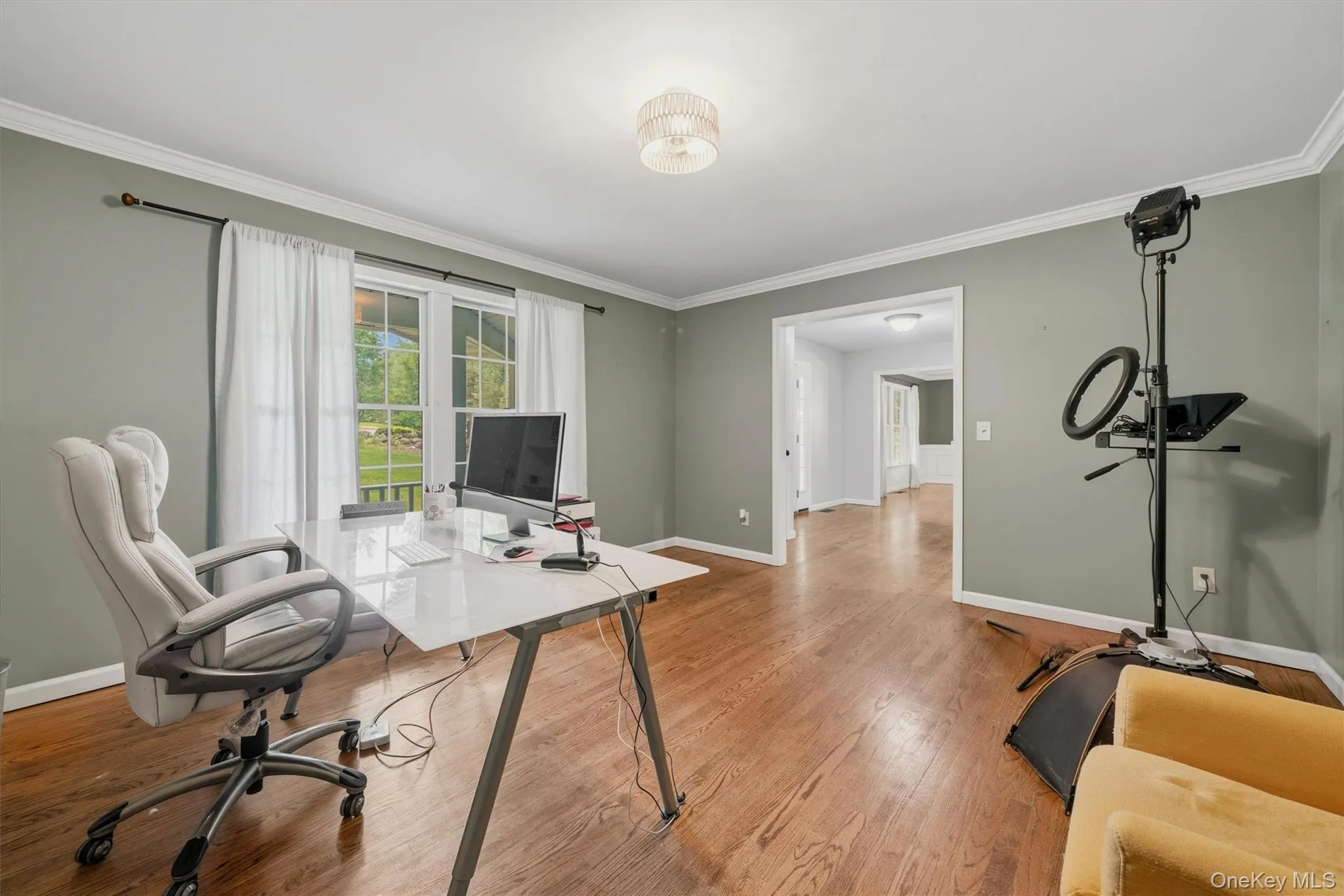 Ample room in office Ample room in office