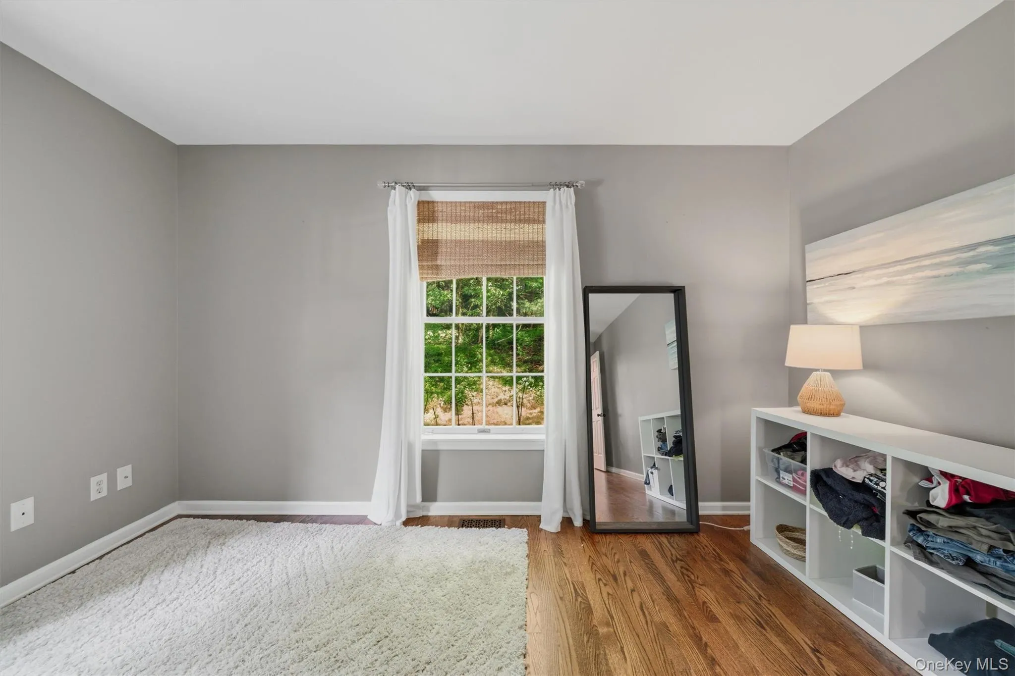Perfect for playroom, library, exercise room and more Perfect for playroom, library, exercise room and more