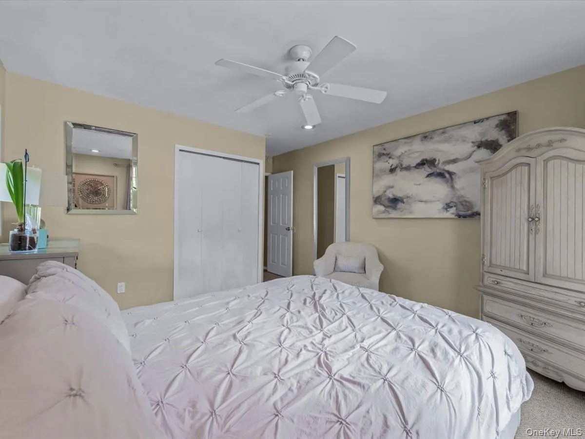 69 Roger Drive, North Hempstead, NY, 4 Bedrooms Bedrooms, 8 Rooms Rooms,3 BathroomsBathrooms,Residential,For Rent,Roger,0,1014098 69 Roger Drive, North Hempstead, NY, 4 Bedrooms Bedrooms, 8 Rooms Rooms,3 BathroomsBathrooms,Residential,For Rent,Roger,0,1014098
