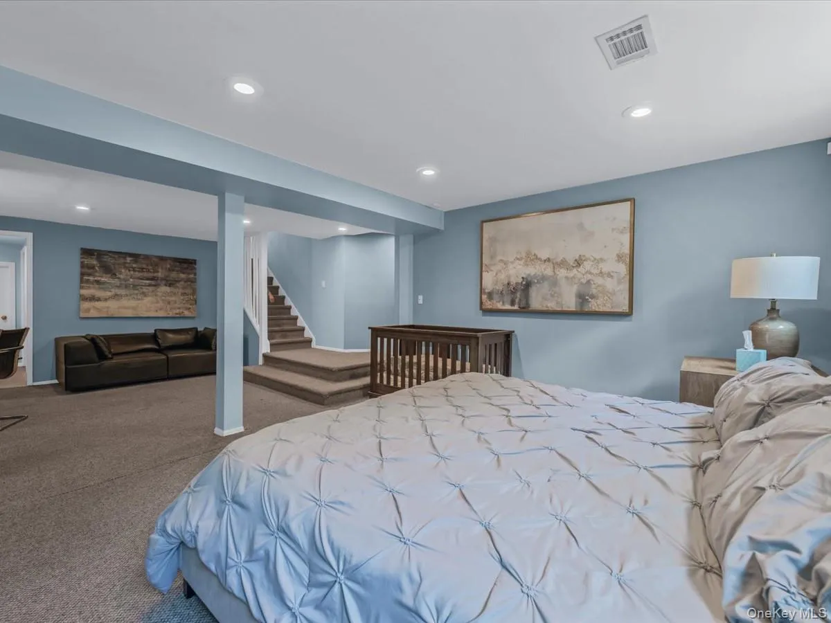 69 Roger Drive, North Hempstead, NY, 4 Bedrooms Bedrooms, 8 Rooms Rooms,3 BathroomsBathrooms,Residential,For Rent,Roger,0,1014098 69 Roger Drive, North Hempstead, NY, 4 Bedrooms Bedrooms, 8 Rooms Rooms,3 BathroomsBathrooms,Residential,For Rent,Roger,0,1014098