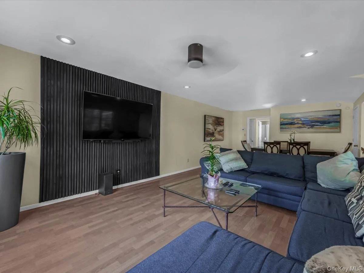 69 Roger Drive, North Hempstead, NY, 4 Bedrooms Bedrooms, 8 Rooms Rooms,3 BathroomsBathrooms,Residential,For Rent,Roger,0,1014098 69 Roger Drive, North Hempstead, NY, 4 Bedrooms Bedrooms, 8 Rooms Rooms,3 BathroomsBathrooms,Residential,For Rent,Roger,0,1014098