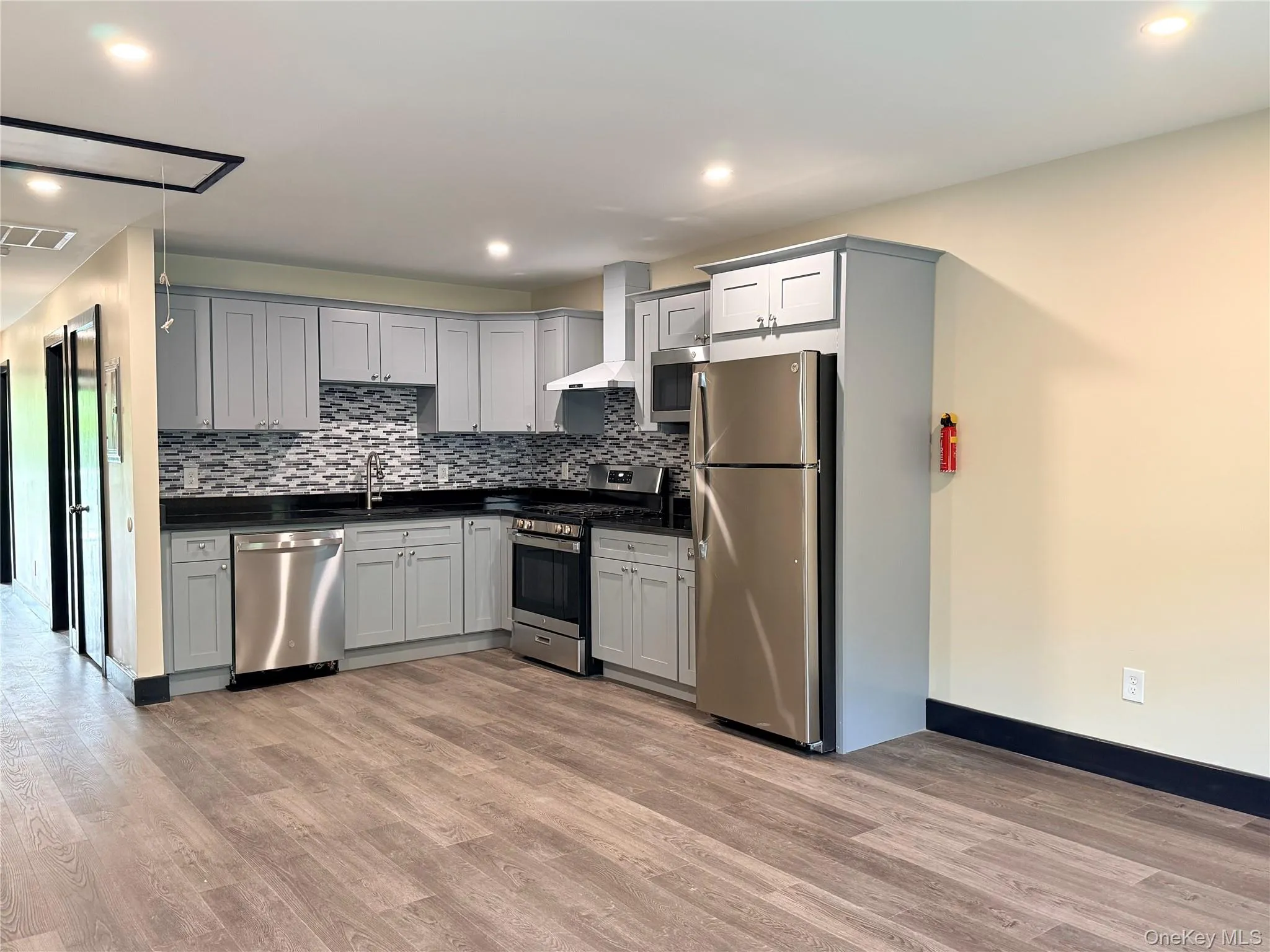 268 Carpenter Avenue, Newburgh (city), NY, 3 Bedrooms Bedrooms, 5 Rooms Rooms,2 BathroomsBathrooms,Residential Lease,For Rent,Carpenter,0,1014099 268 Carpenter Avenue, Newburgh (city), NY, 3 Bedrooms Bedrooms, 5 Rooms Rooms,2 BathroomsBathrooms,Residential Lease,For Rent,Carpenter,0,1014099