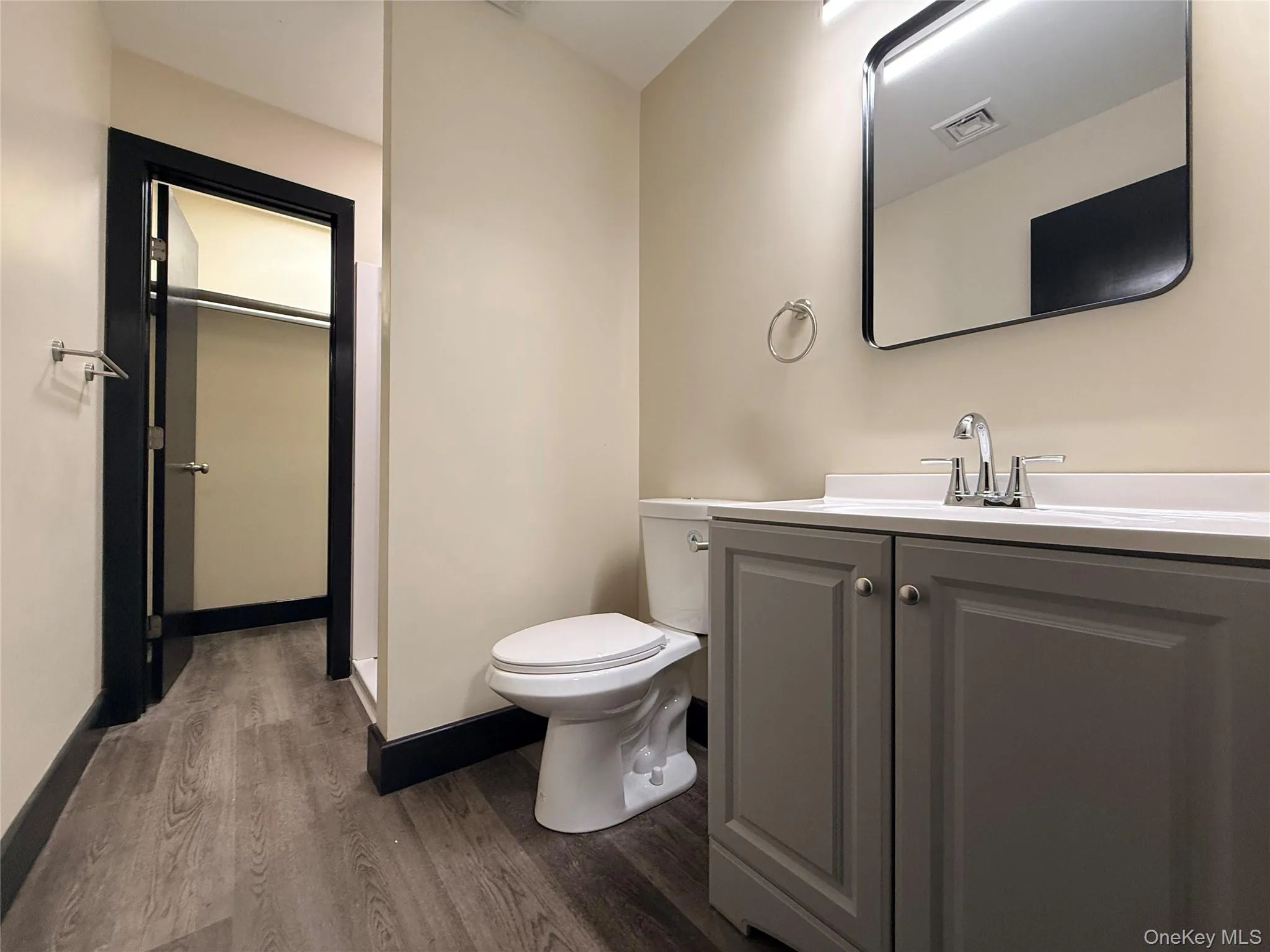 268 Carpenter Avenue, Newburgh (city), NY, 3 Bedrooms Bedrooms, 5 Rooms Rooms,2 BathroomsBathrooms,Residential Lease,For Rent,Carpenter,0,1014099 268 Carpenter Avenue, Newburgh (city), NY, 3 Bedrooms Bedrooms, 5 Rooms Rooms,2 BathroomsBathrooms,Residential Lease,For Rent,Carpenter,0,1014099