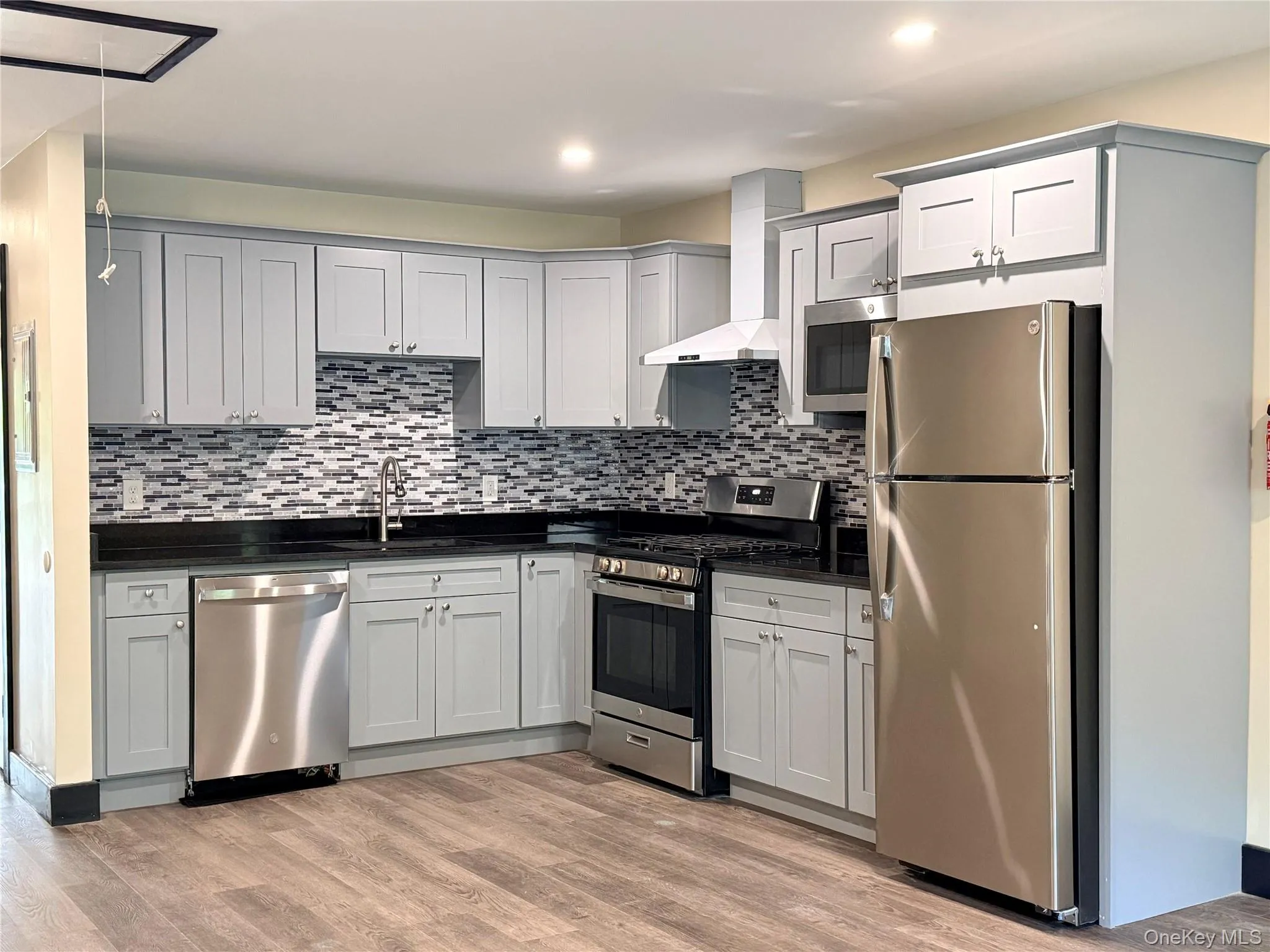 268 Carpenter Avenue, Newburgh (city), NY, 3 Bedrooms Bedrooms, 5 Rooms Rooms,2 BathroomsBathrooms,Residential Lease,For Rent,Carpenter,0,1014099 268 Carpenter Avenue, Newburgh (city), NY, 3 Bedrooms Bedrooms, 5 Rooms Rooms,2 BathroomsBathrooms,Residential Lease,For Rent,Carpenter,0,1014099