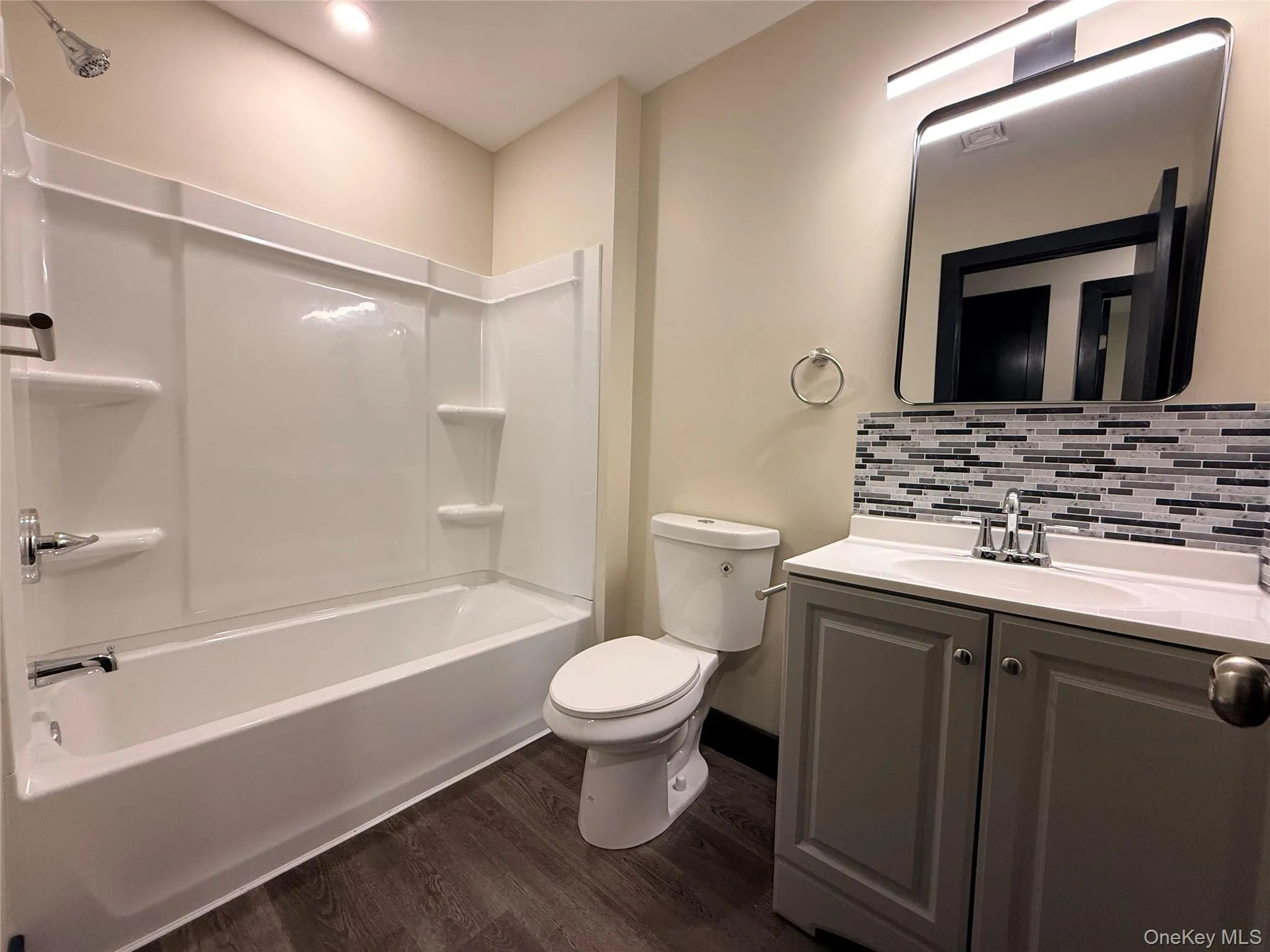 268 Carpenter Avenue, Newburgh (city), NY, 3 Bedrooms Bedrooms, 5 Rooms Rooms,2 BathroomsBathrooms,Residential Lease,For Rent,Carpenter,0,1014099 268 Carpenter Avenue, Newburgh (city), NY, 3 Bedrooms Bedrooms, 5 Rooms Rooms,2 BathroomsBathrooms,Residential Lease,For Rent,Carpenter,0,1014099