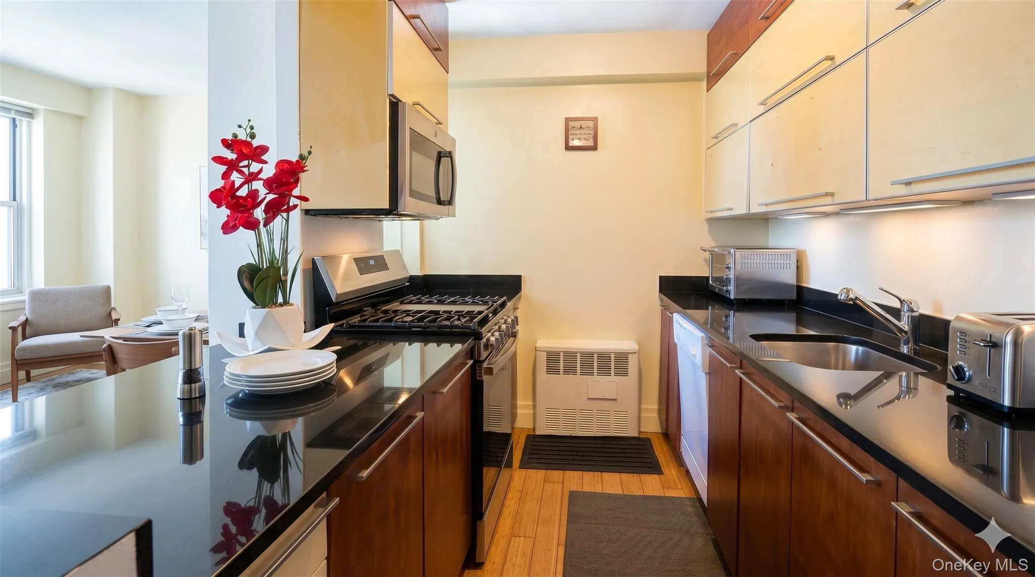 1065 Vermont Street, New York, NY, 2 Bedrooms Bedrooms, 4 Rooms Rooms,1 BathroomBathrooms,Residential,For Rent,Vermont,0,1014102 1065 Vermont Street, New York, NY, 2 Bedrooms Bedrooms, 4 Rooms Rooms,1 BathroomBathrooms,Residential,For Rent,Vermont,0,1014102